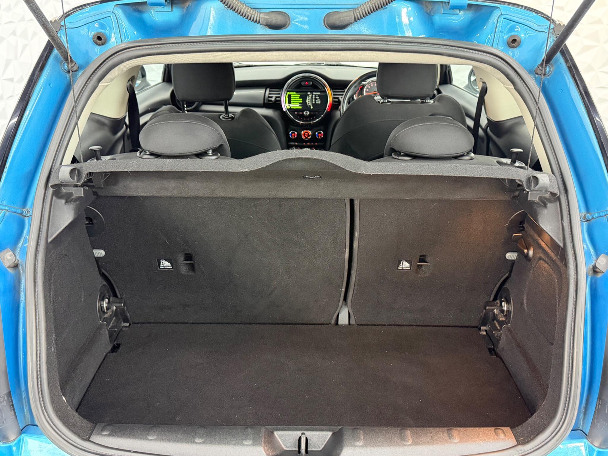 MINI Hatch - Image 14