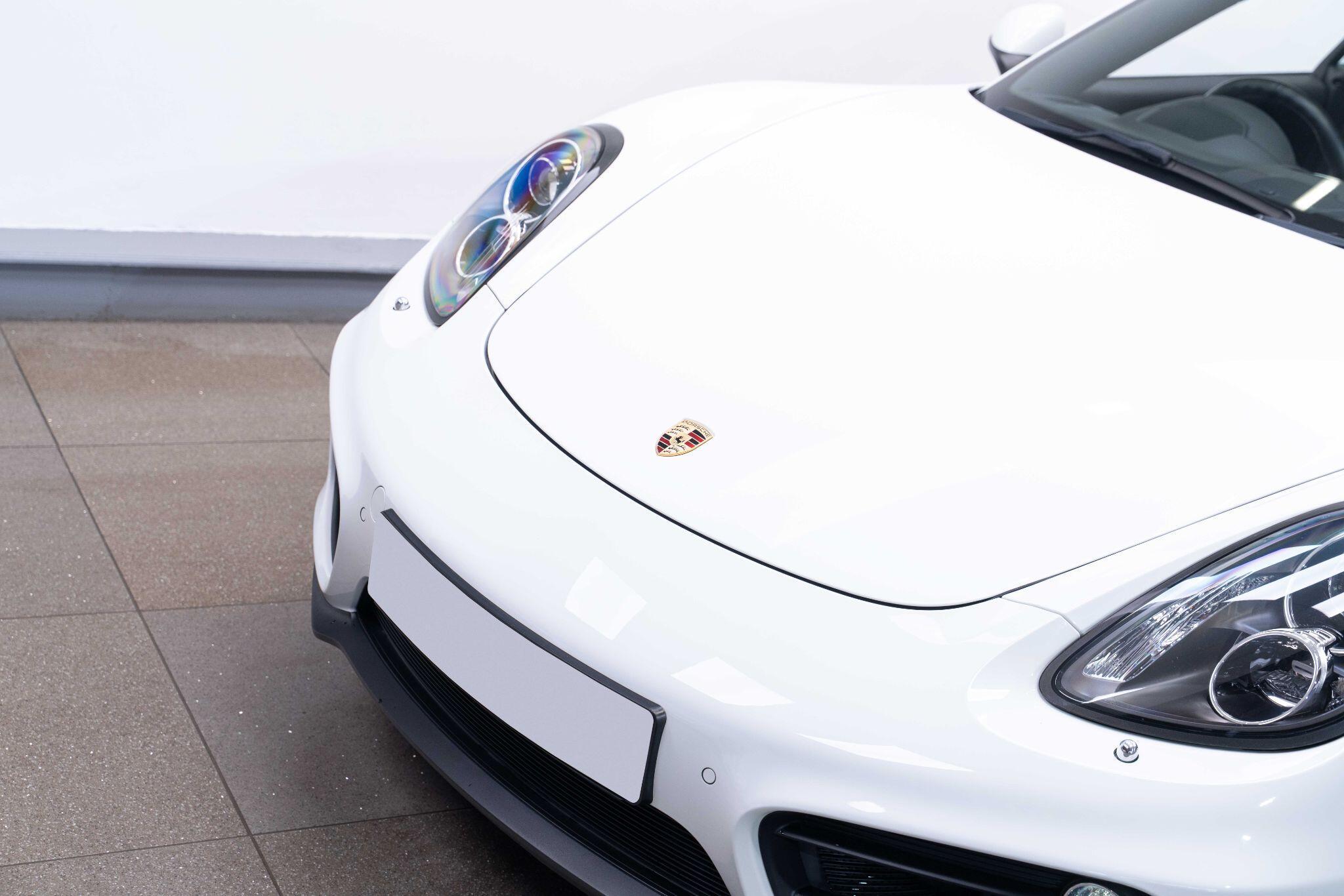 Porsche Cayman - Image 40