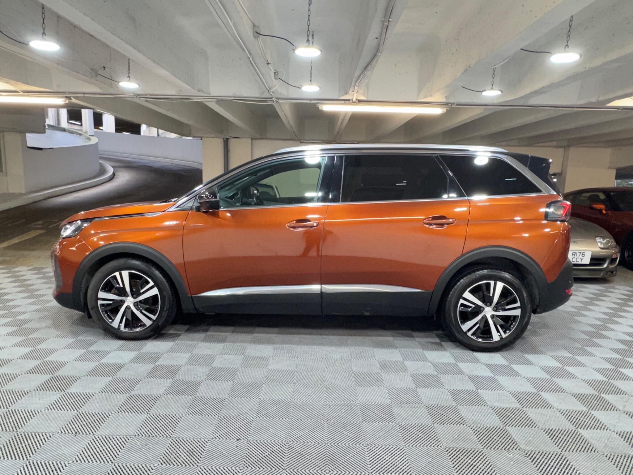 Peugeot 5008 - Image 2