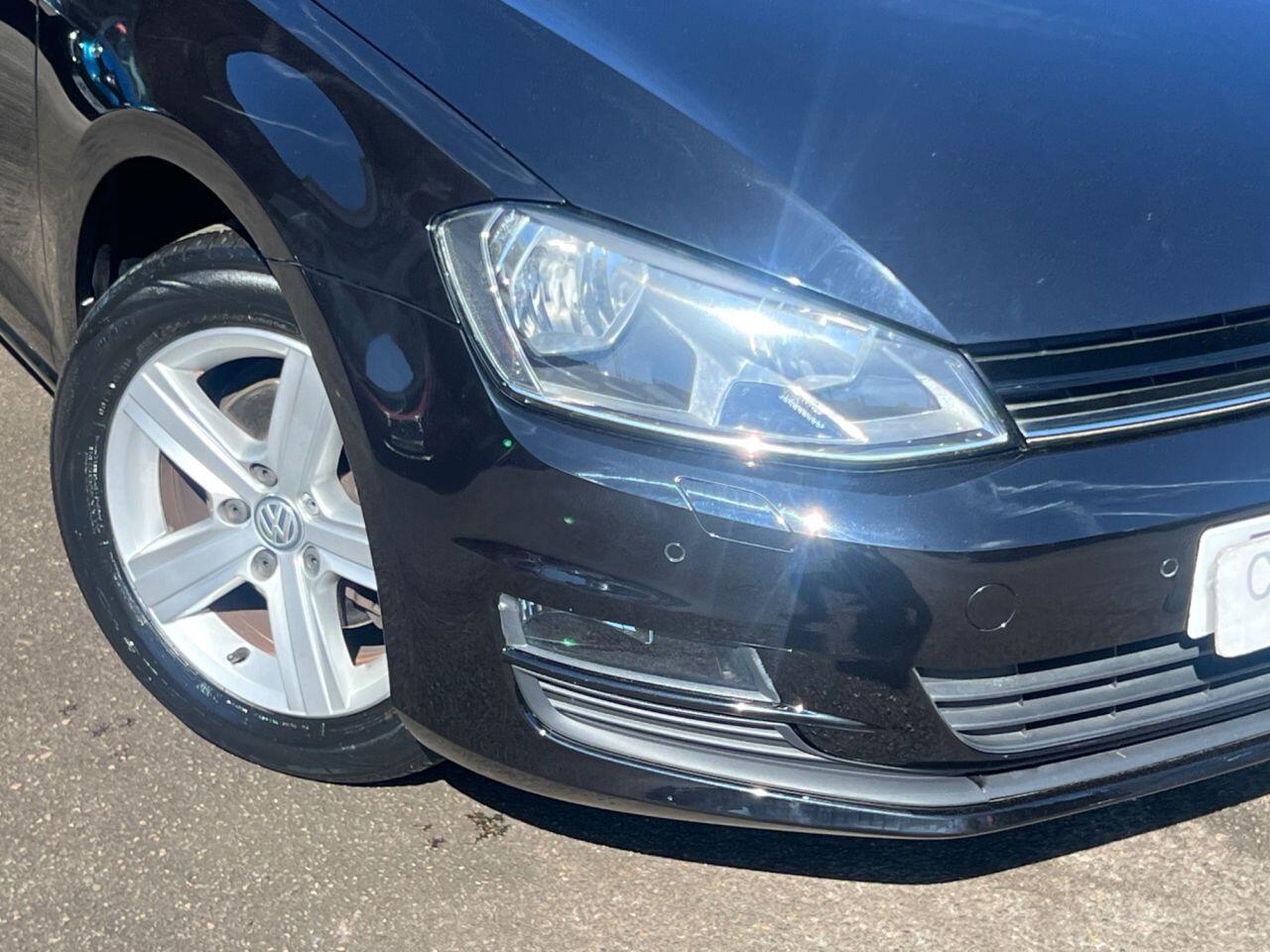 Volkswagen Golf - Image 8