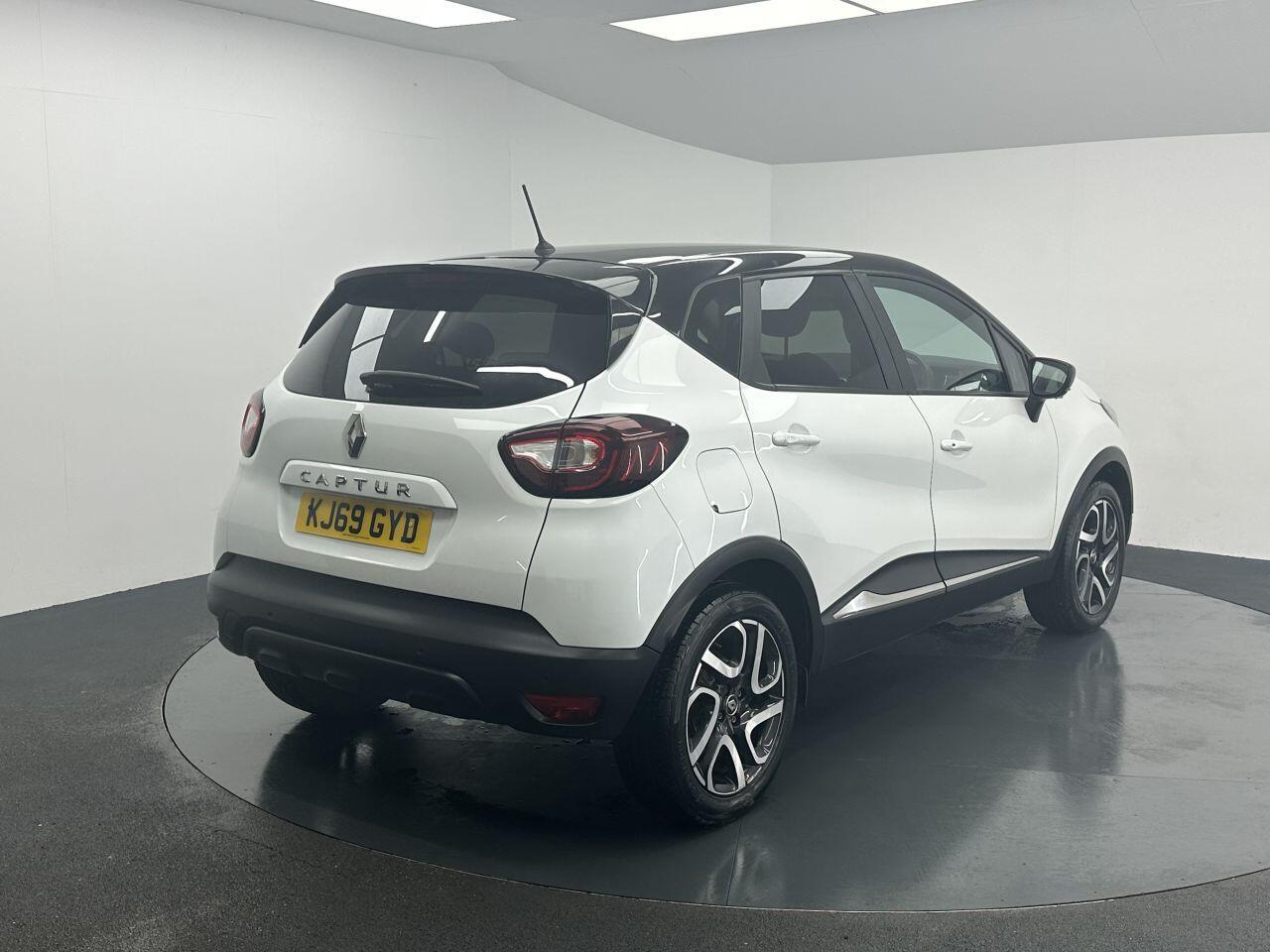 Renault Captur - Image 10