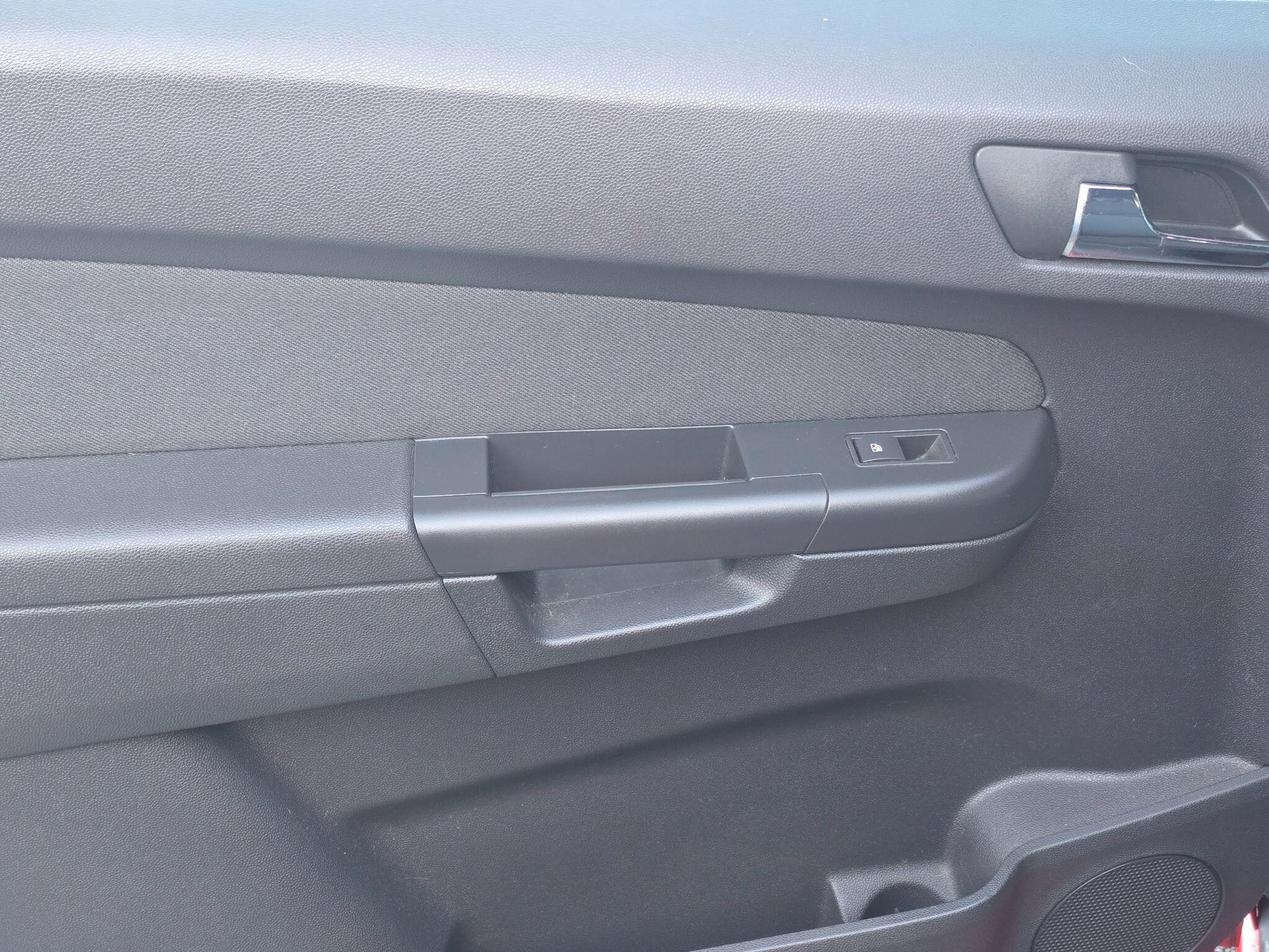 Vauxhall Zafira - Image 41