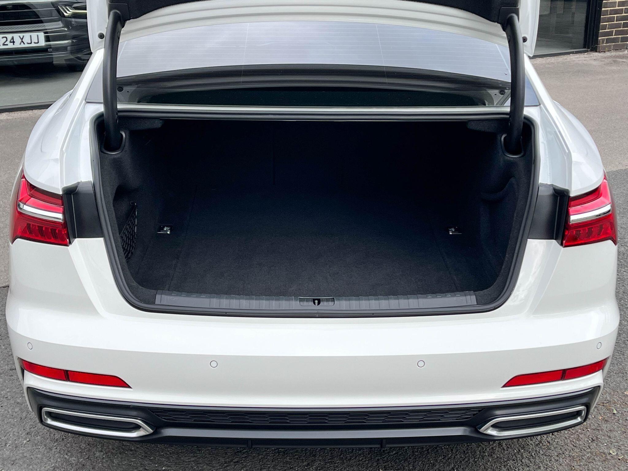 Audi A6 Saloon - Image 26