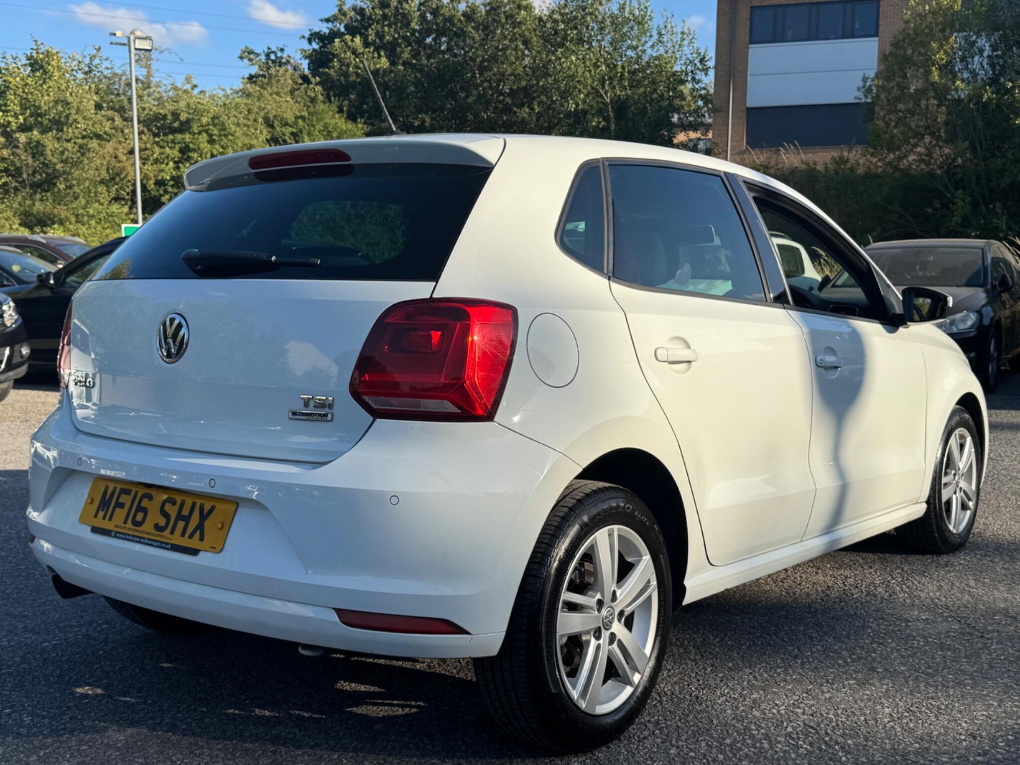 Volkswagen Polo - Image 13