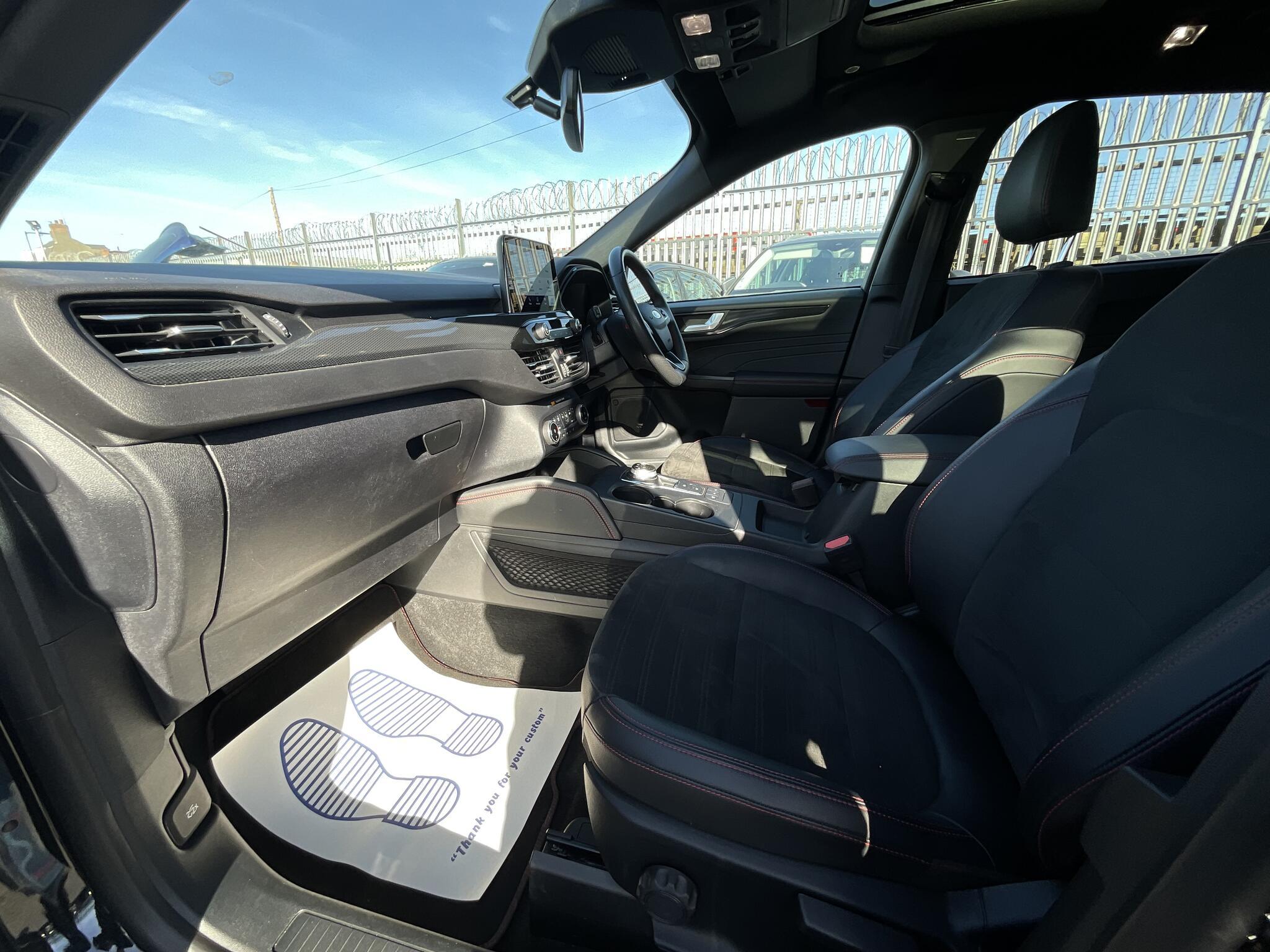 Ford Kuga - Image 16