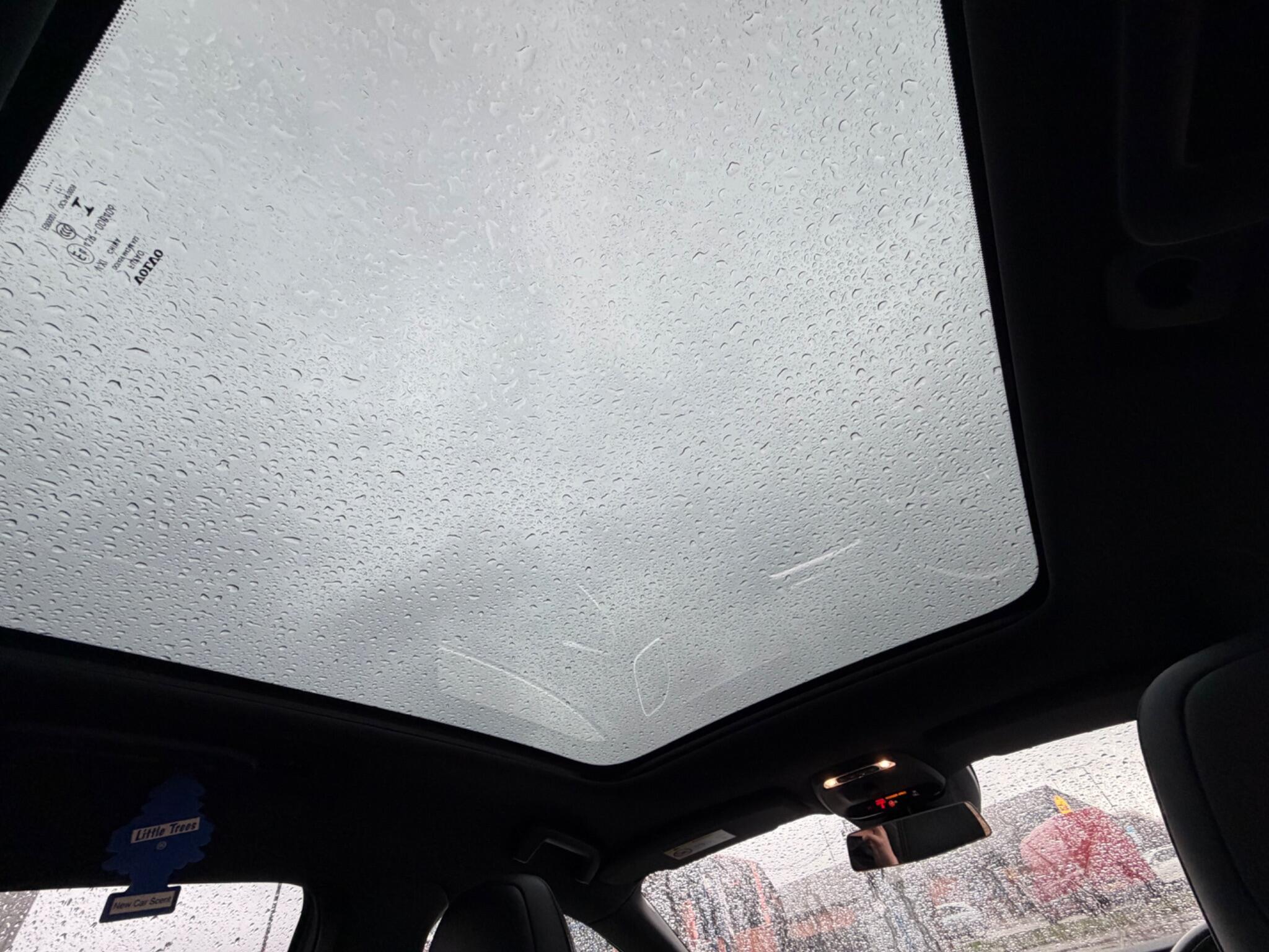 Volvo V40 - Image 18