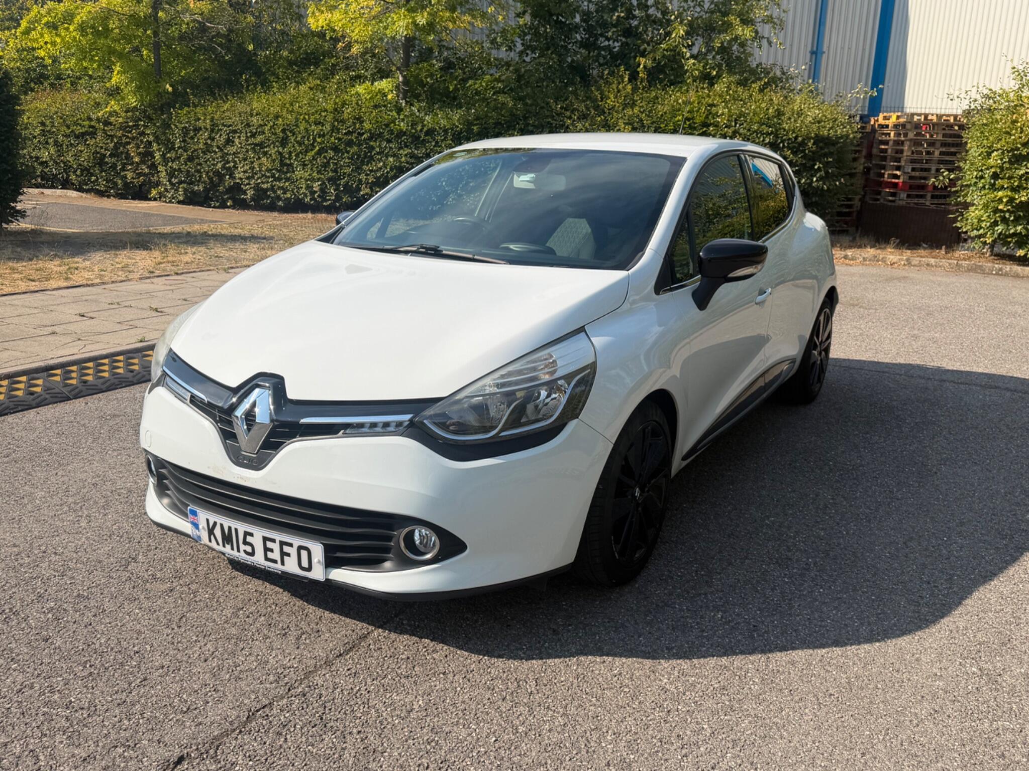 Renault Clio - Image 12
