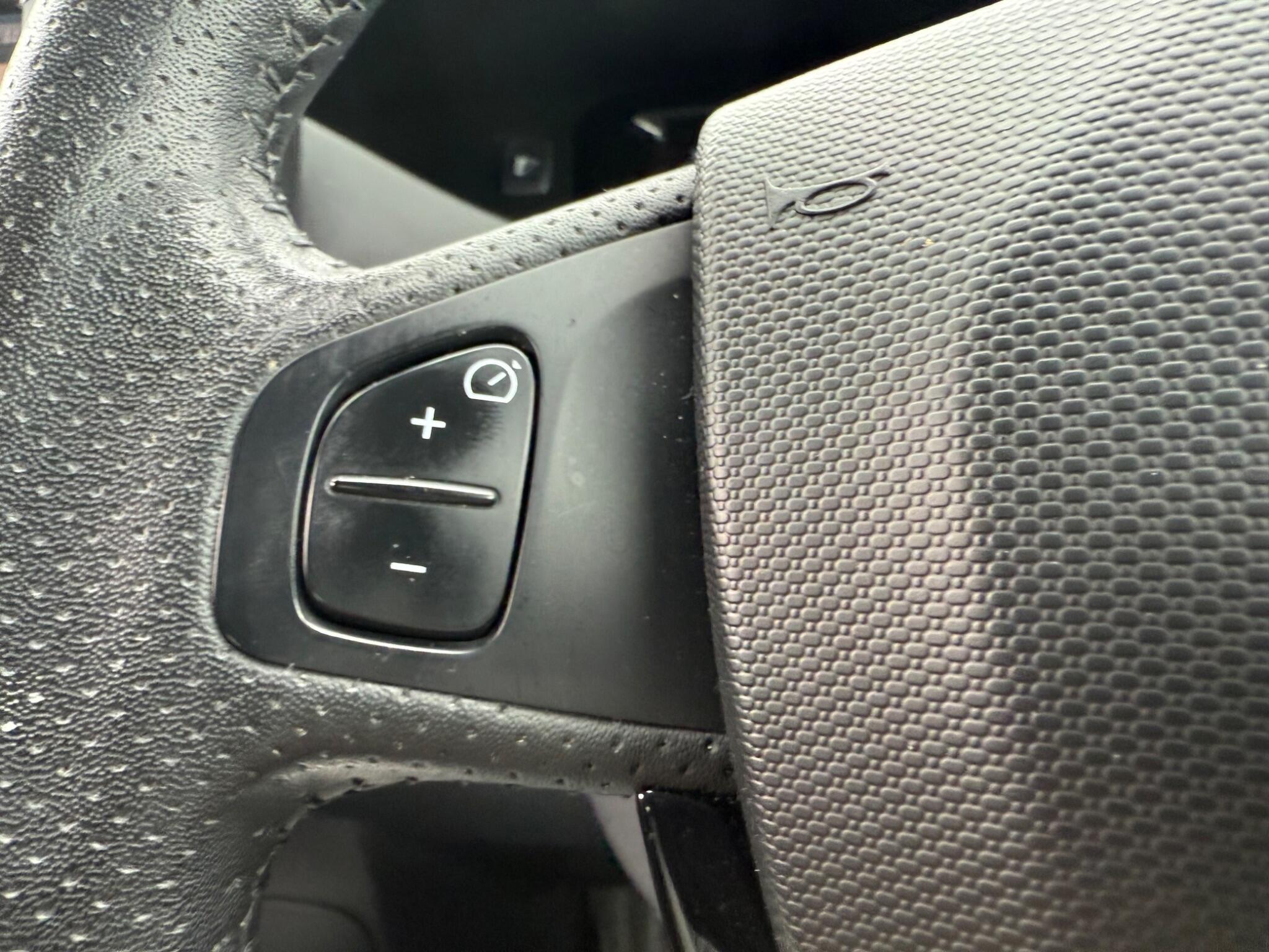 Renault Zoe - Image 19
