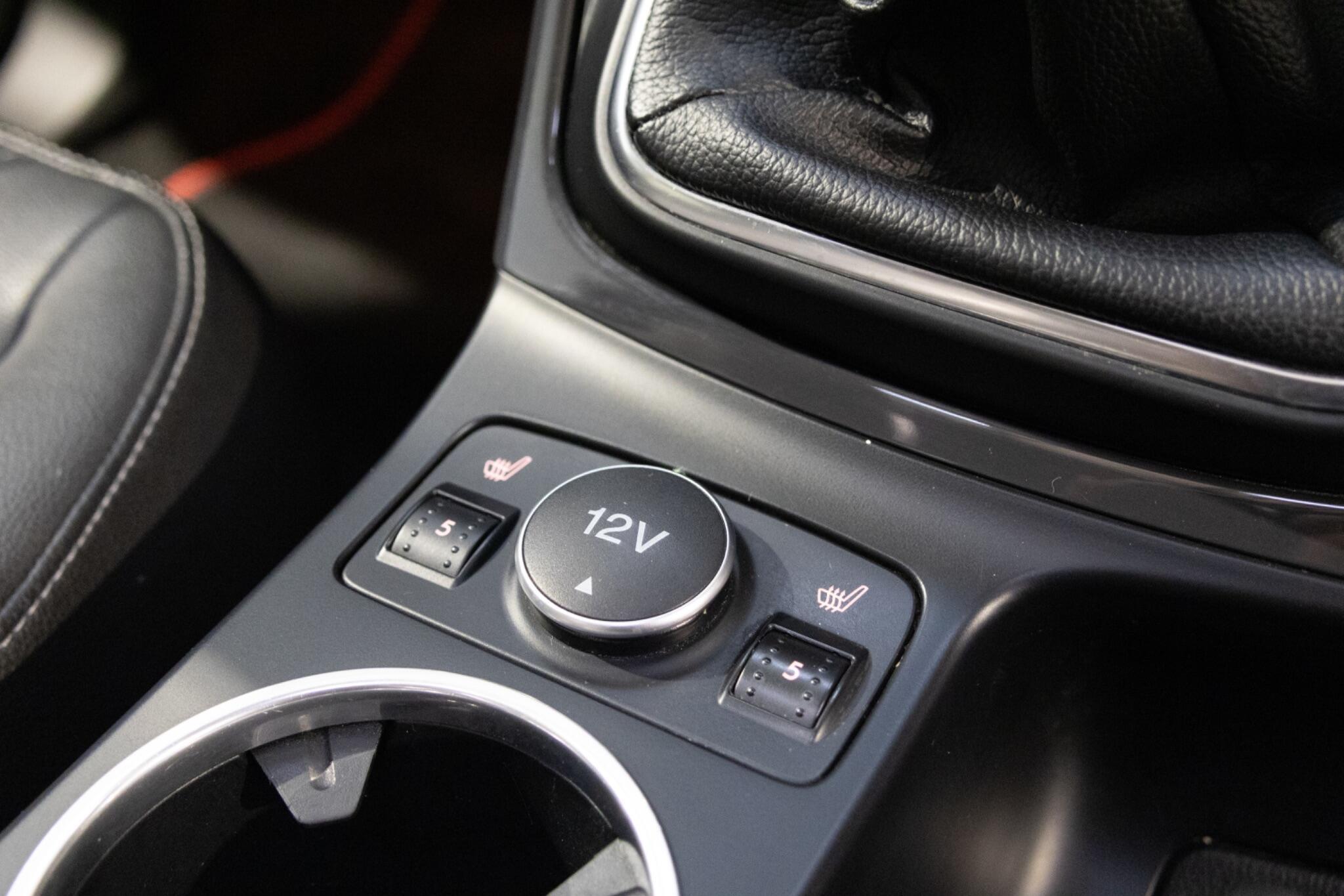 Ford Kuga - Image 24