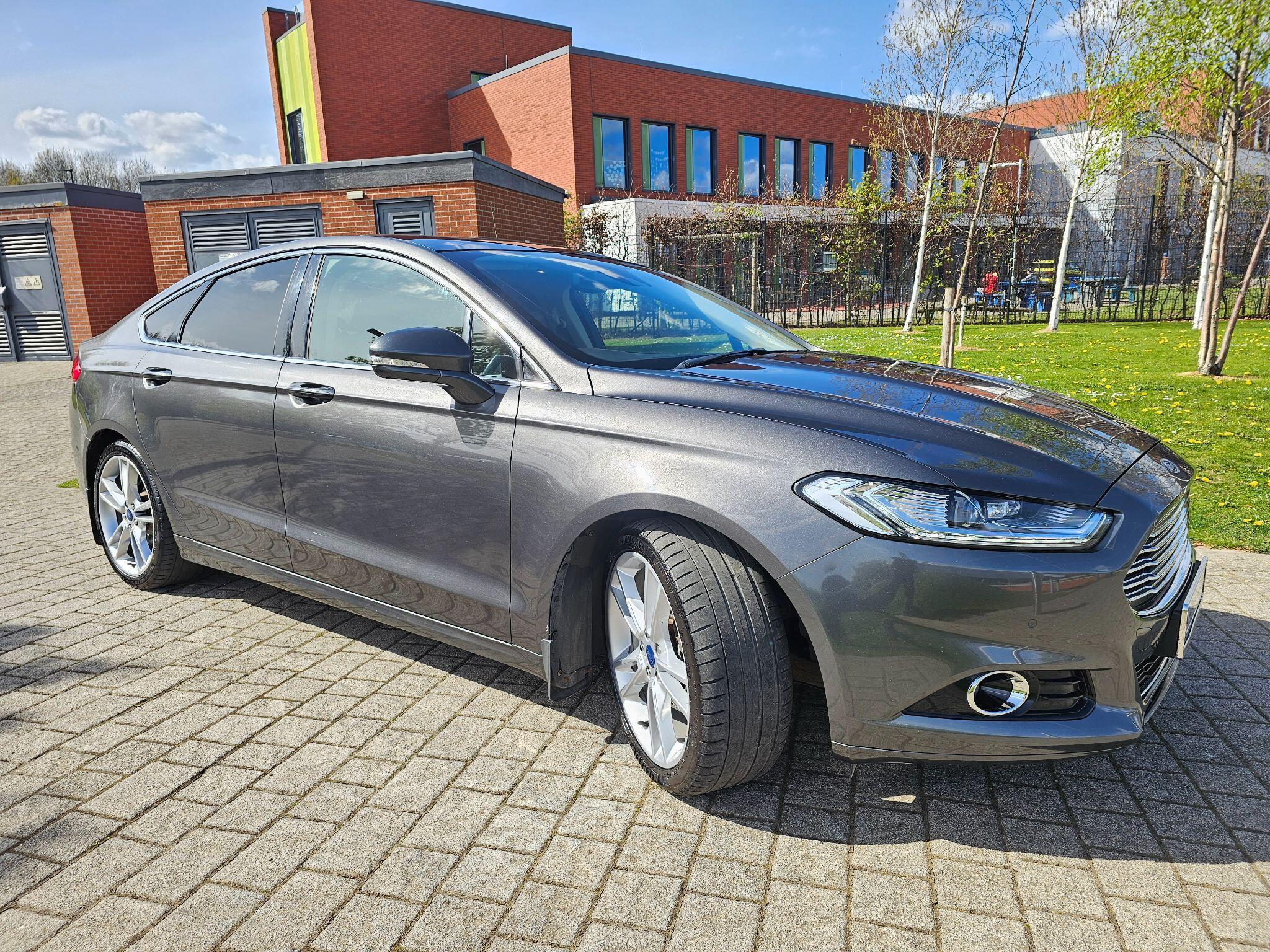 Ford Mondeo - Image 8