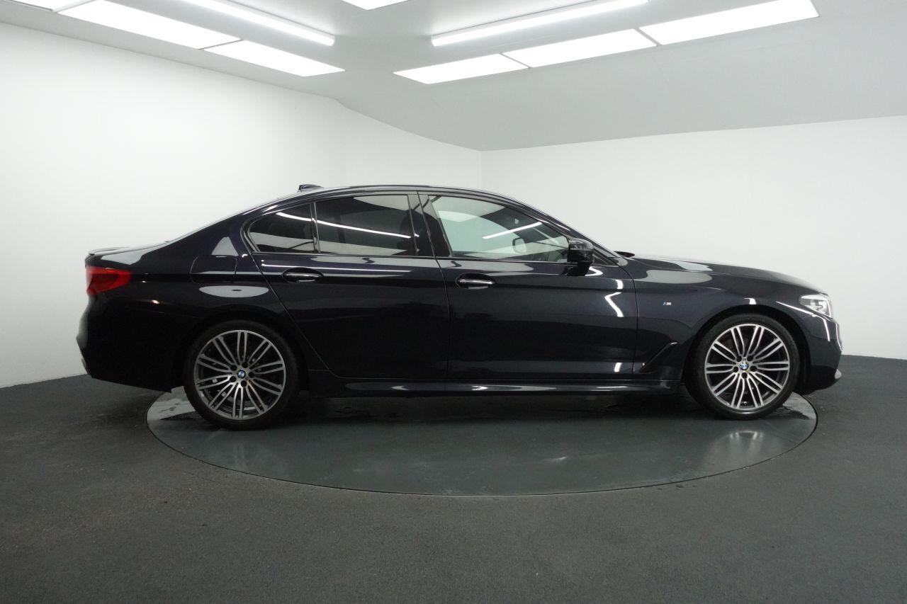 BMW 5 Series - Image 14