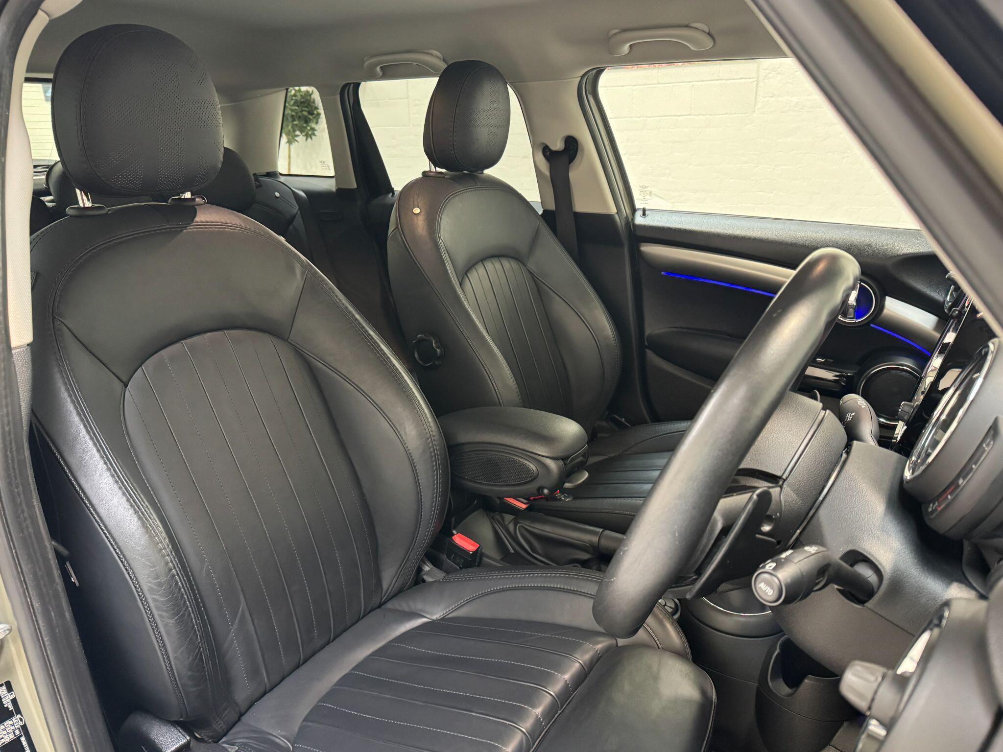 MINI Hatch - Image 17