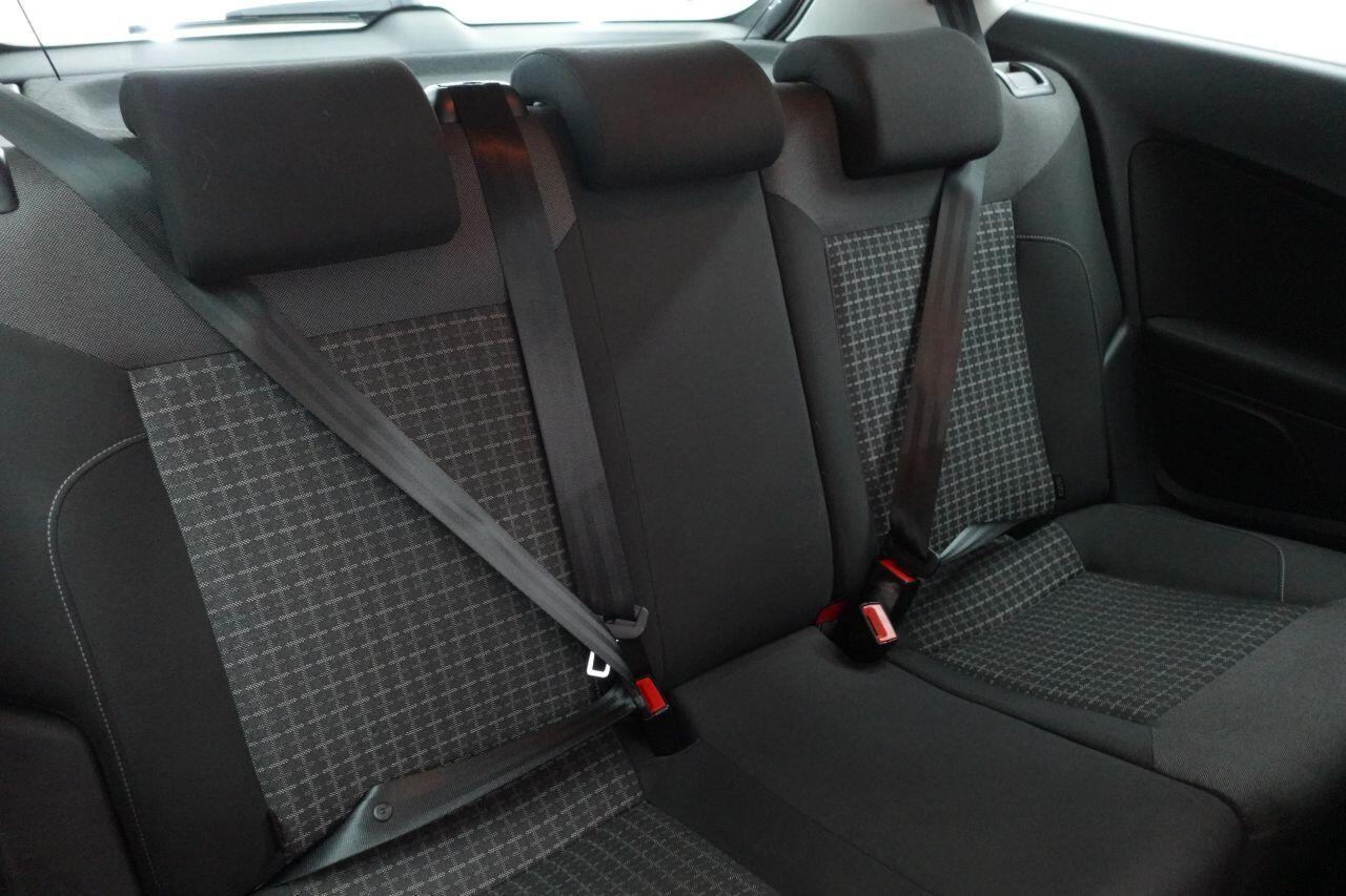 Volkswagen Polo - Image 19