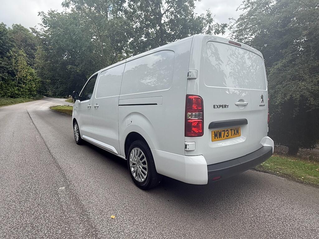Peugeot Expert - Image 18