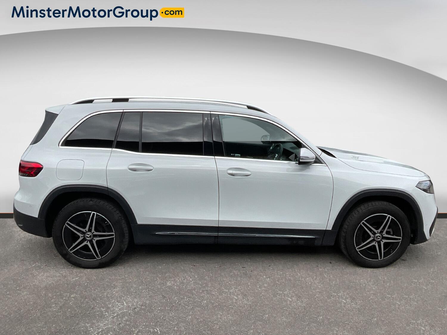 Mercedes Eqb - Image 2
