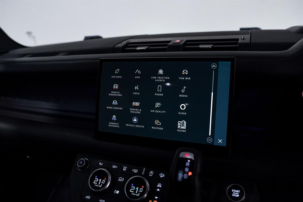 Land Rover Defender 130 - Image 33