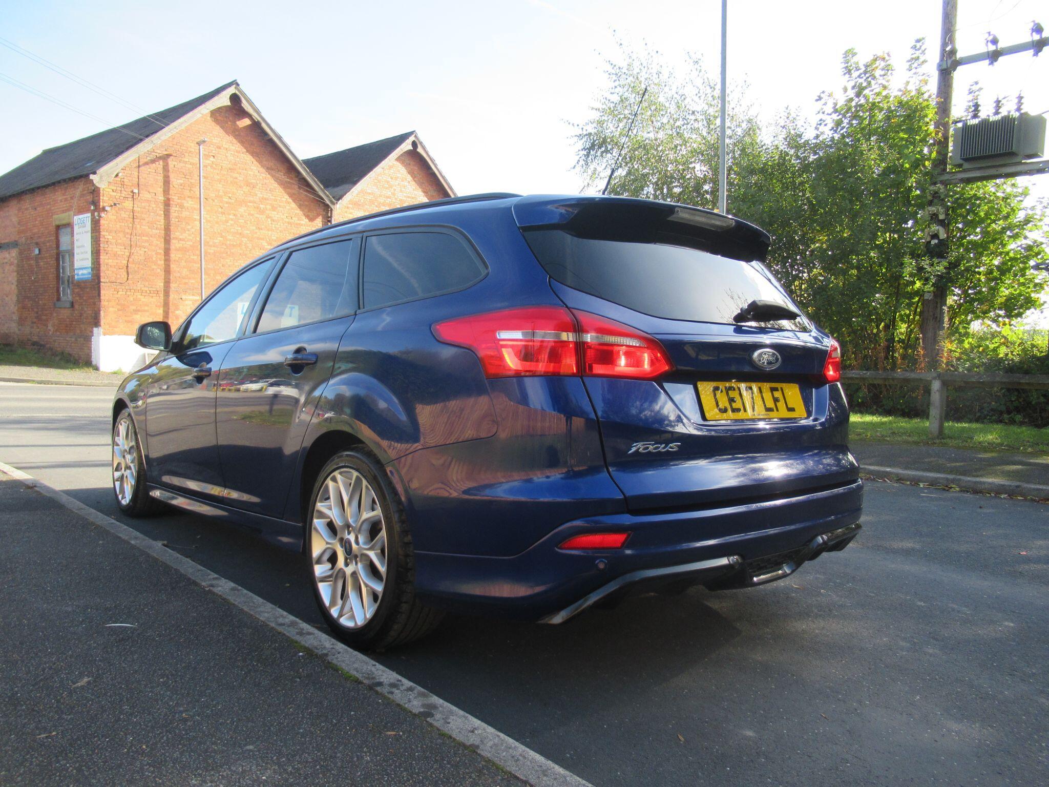 Ford Focus - Image 5
