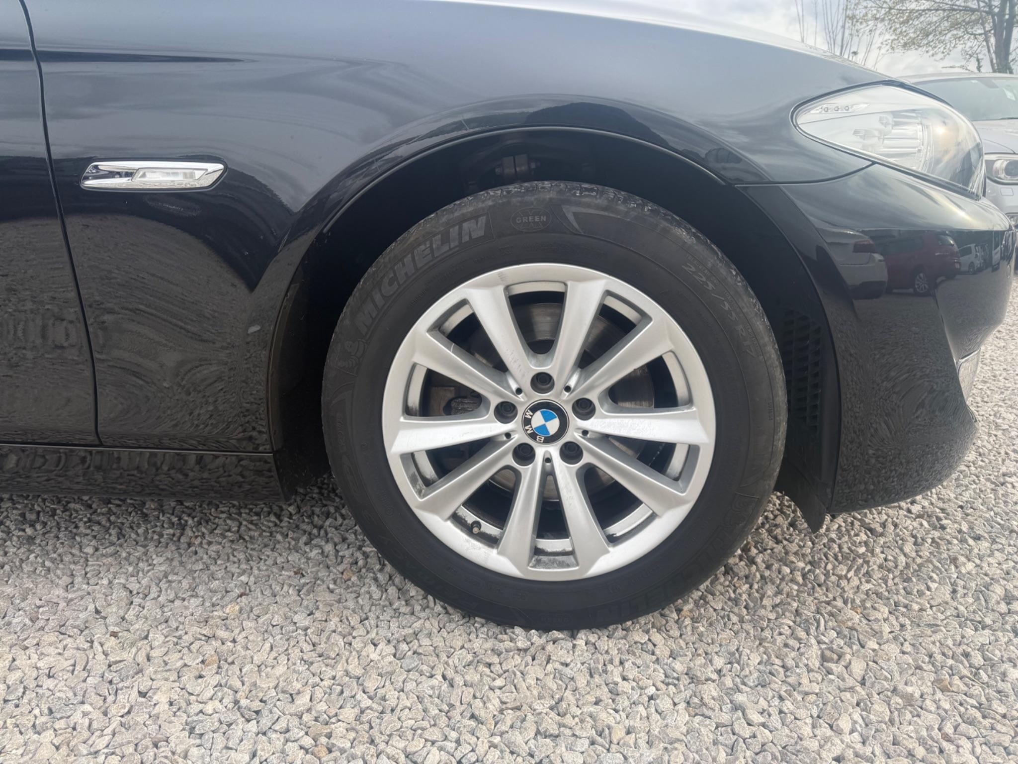 BMW 5 Series - Image 34
