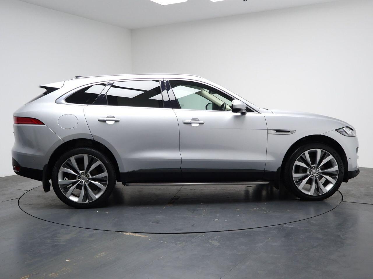 Jaguar F-Pace - Image 21