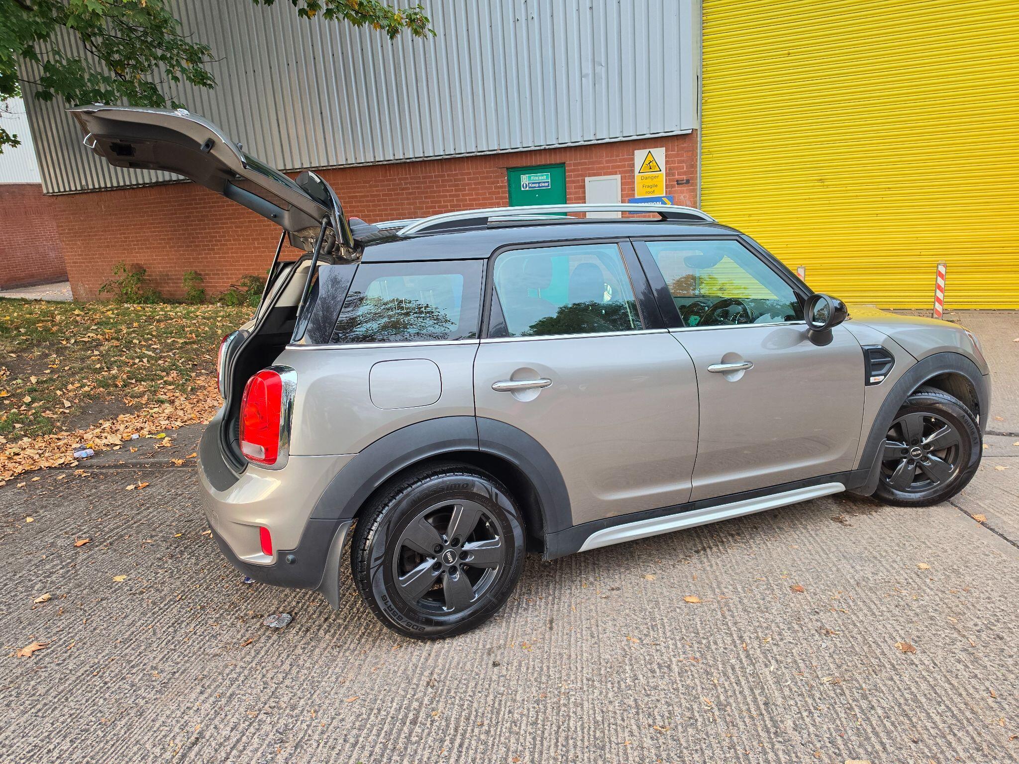 MINI Countryman - Image 17