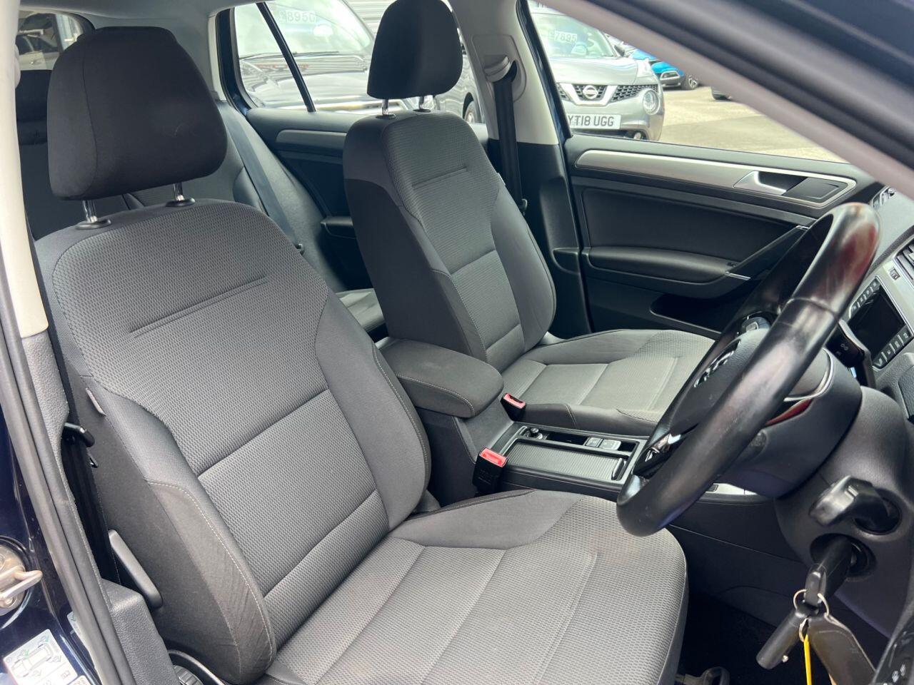 Volkswagen Golf - Image 15