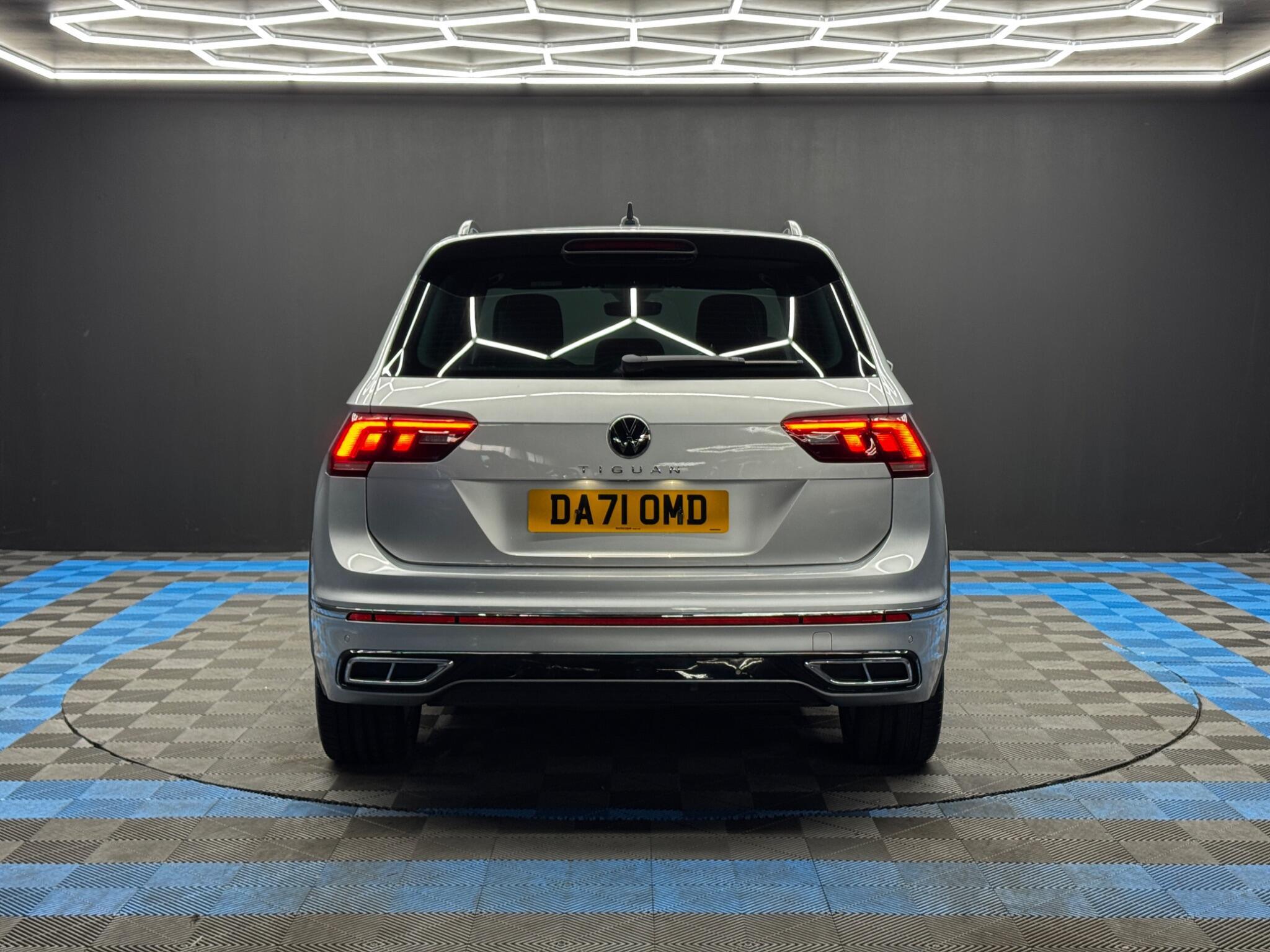 Volkswagen Tiguan - Image 6
