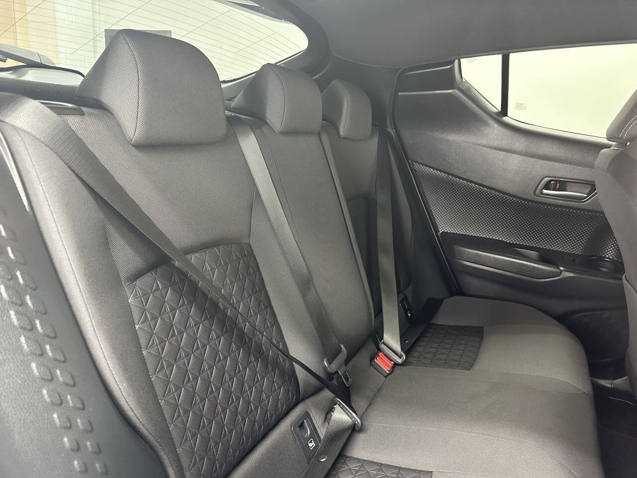 Toyota C-Hr - Image 21