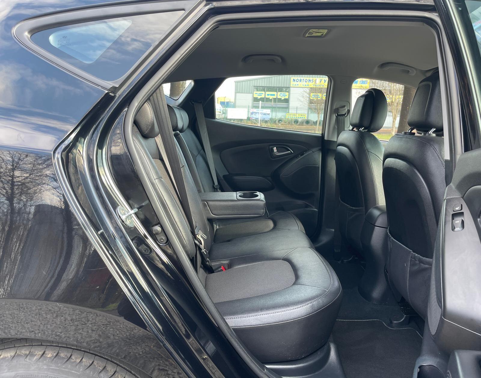 Hyundai ix35 - Image 13