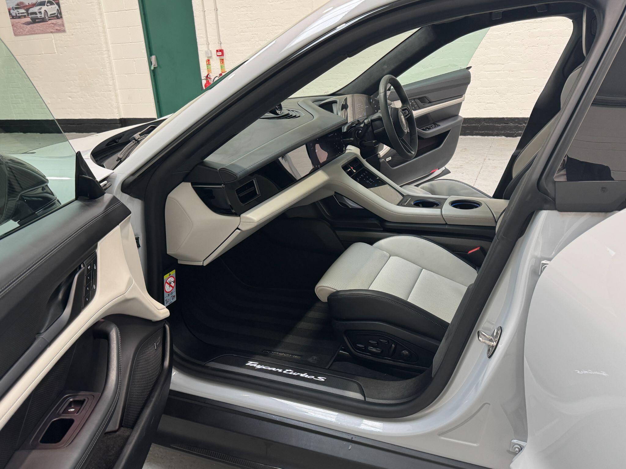 Porsche Taycan - Image 72