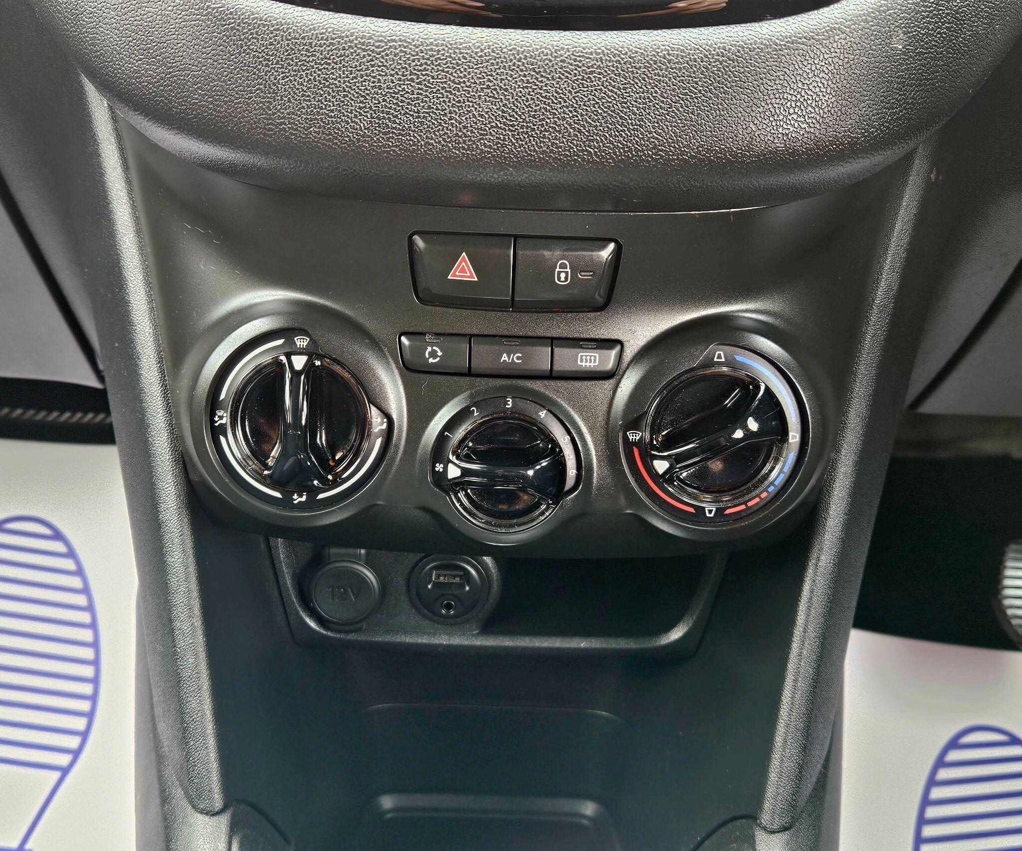 Peugeot 208 - Image 39