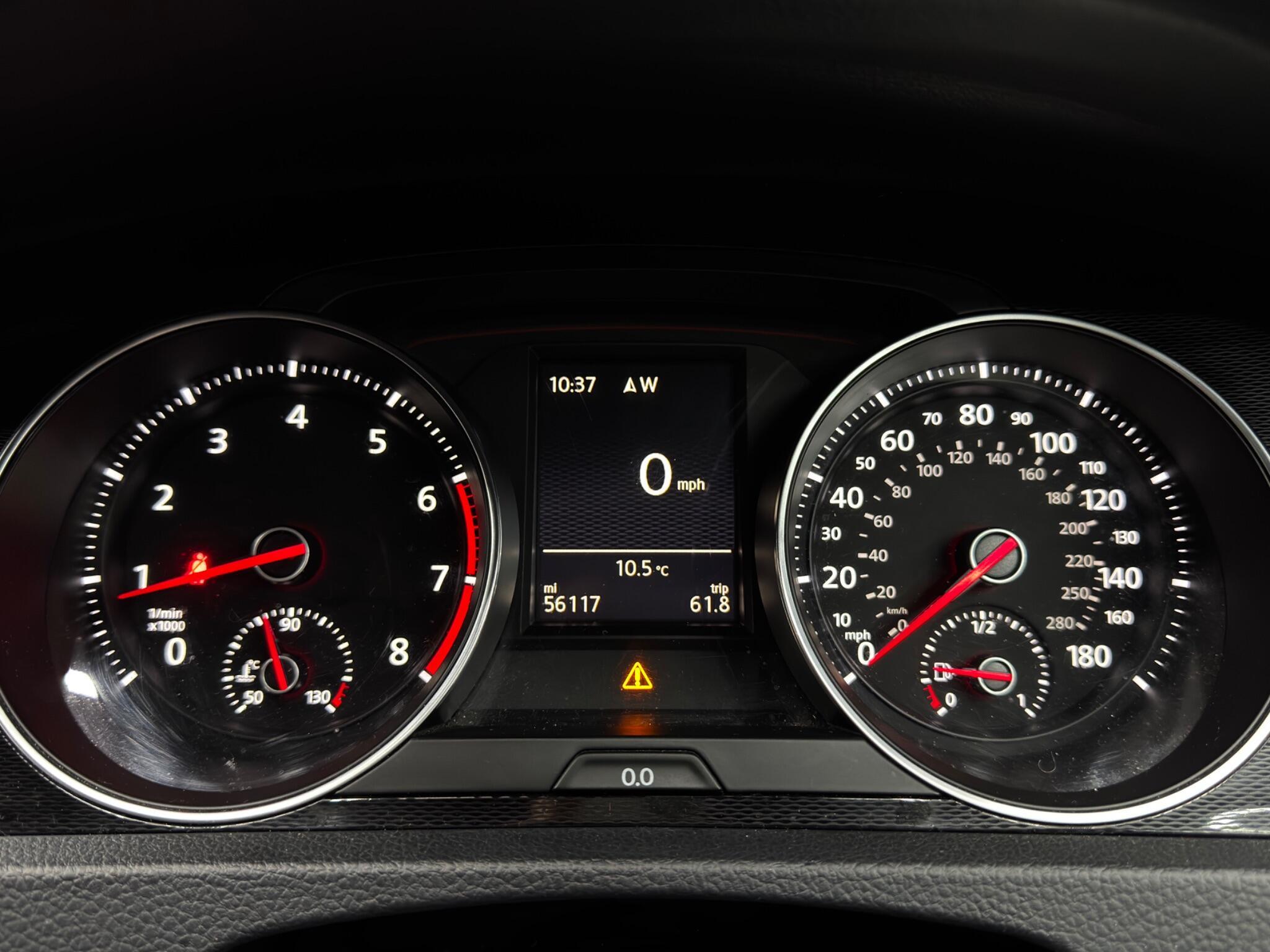 Volkswagen Golf - Image 21