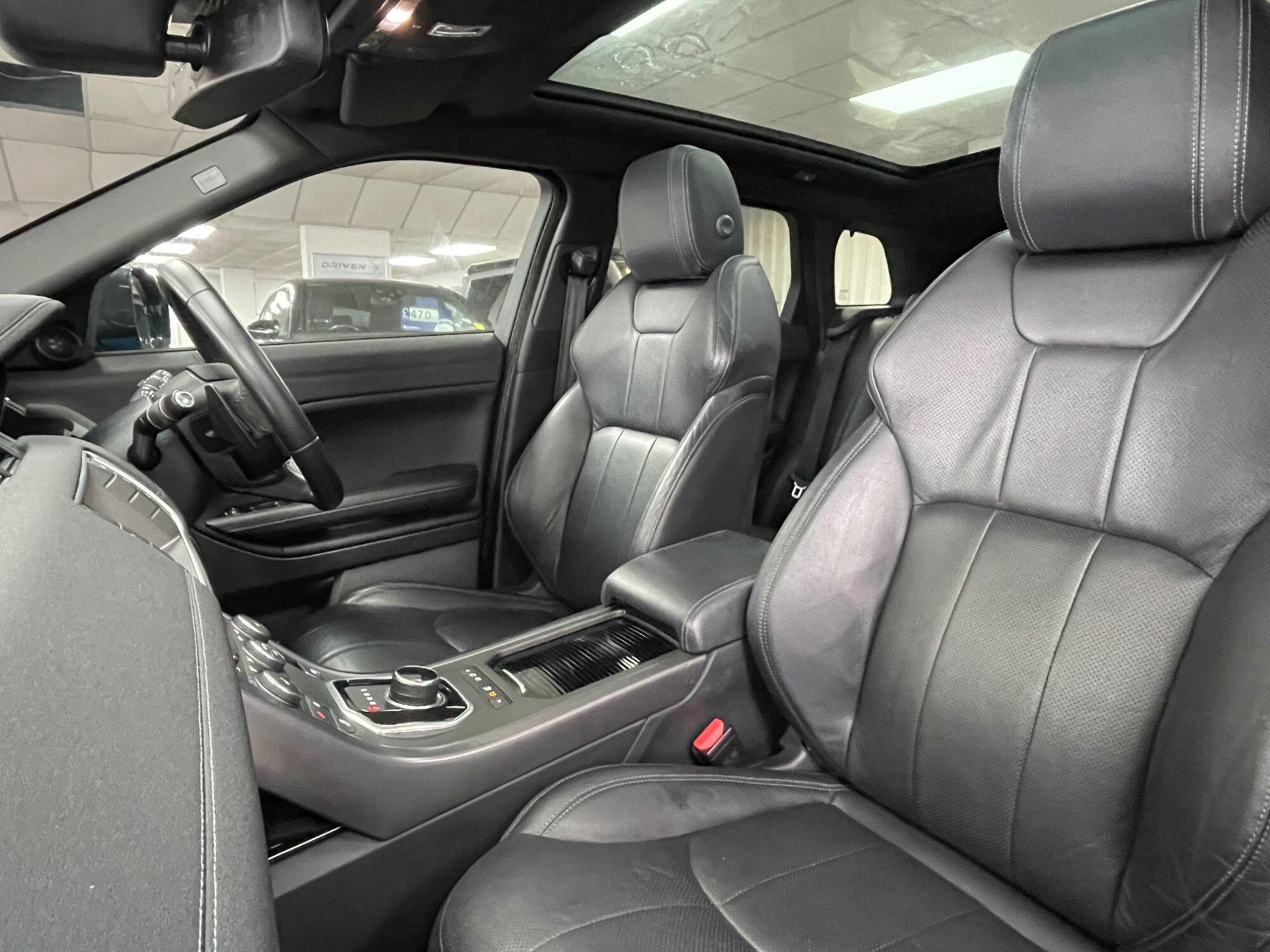 Land Rover Range Rover Evoque - Image 34