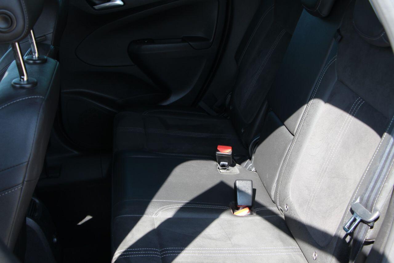 Vauxhall Crossland - Image 18