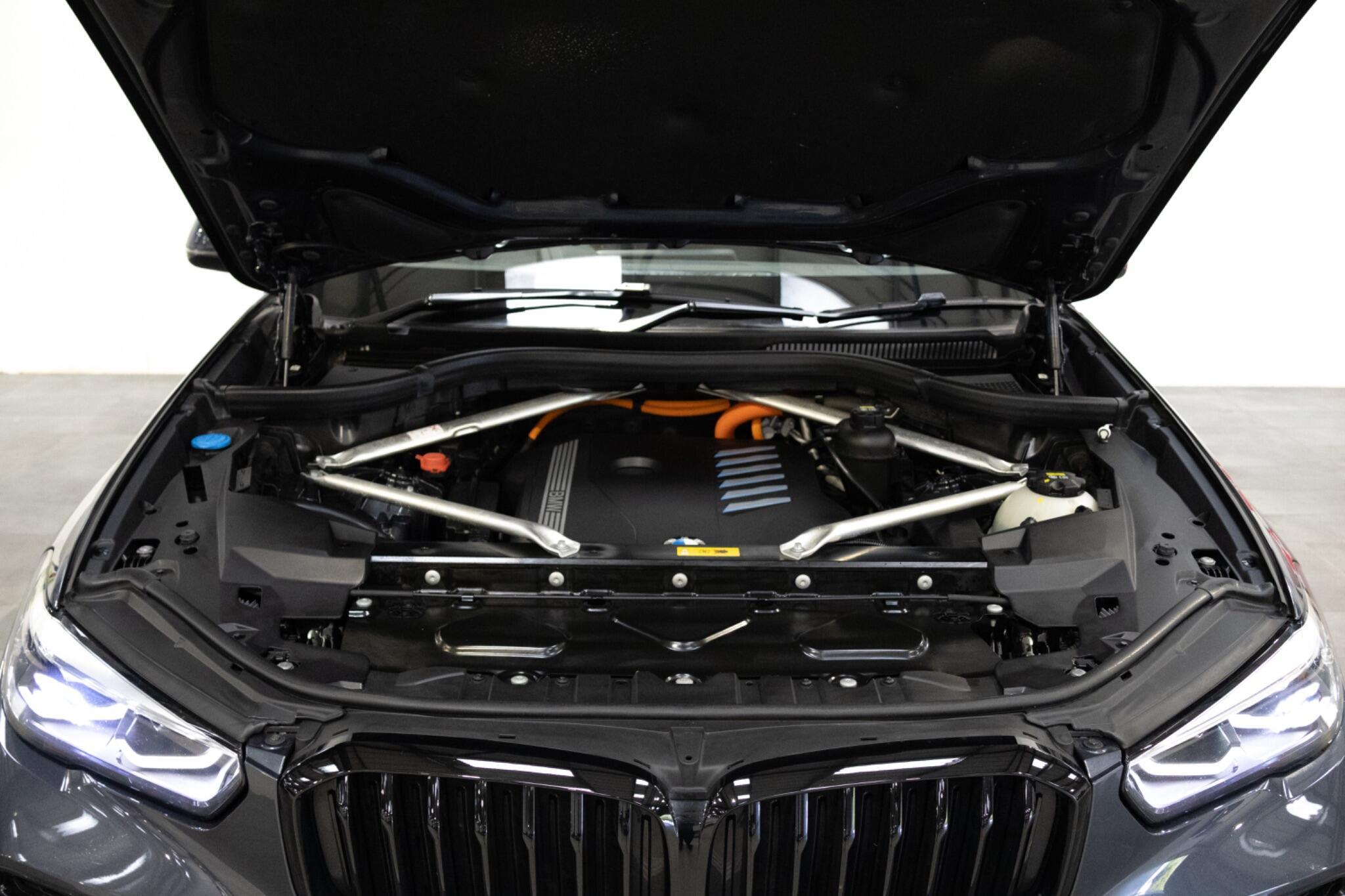 BMW X5 - Image 41