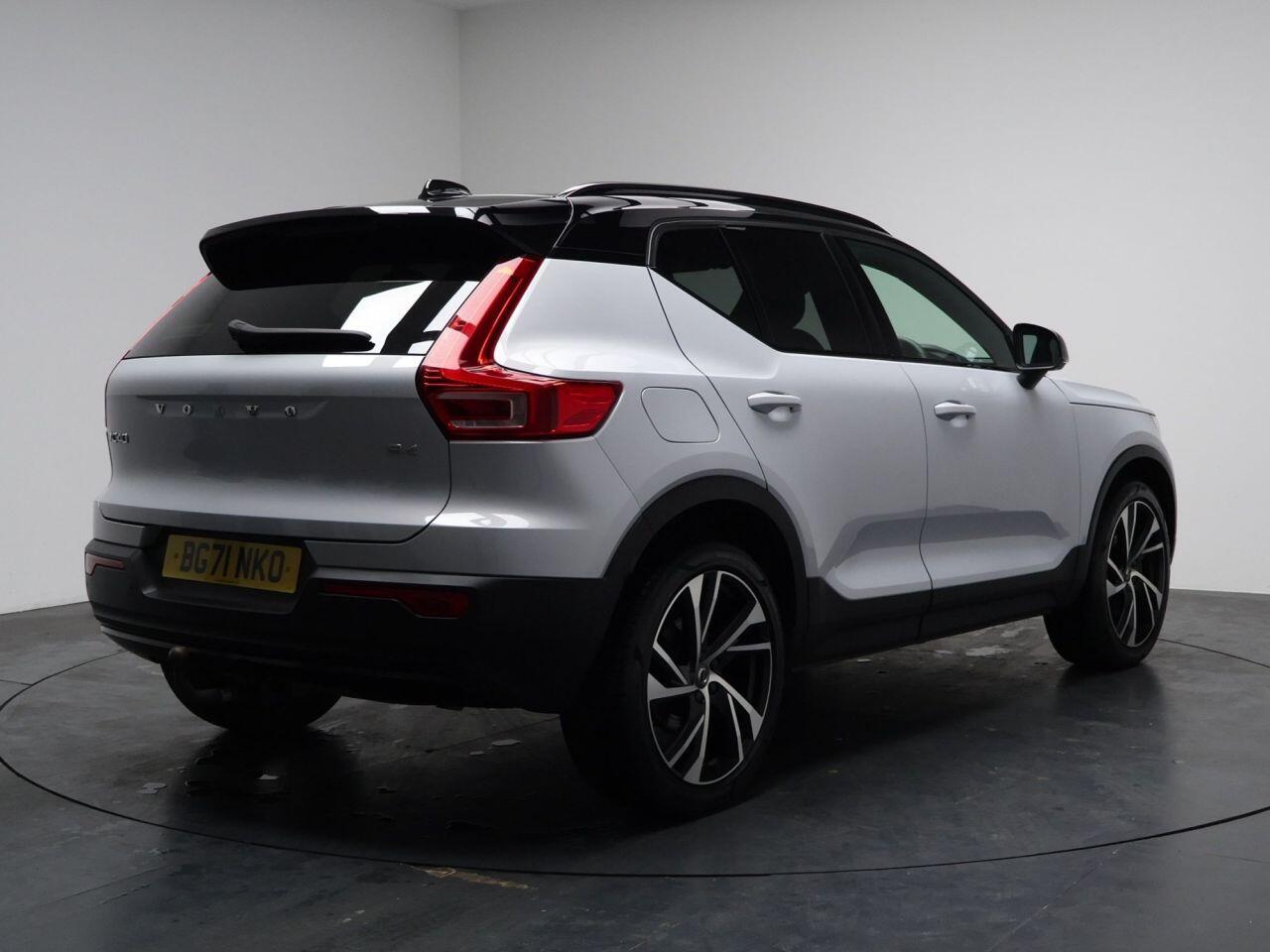 Volvo XC40 - Image 20