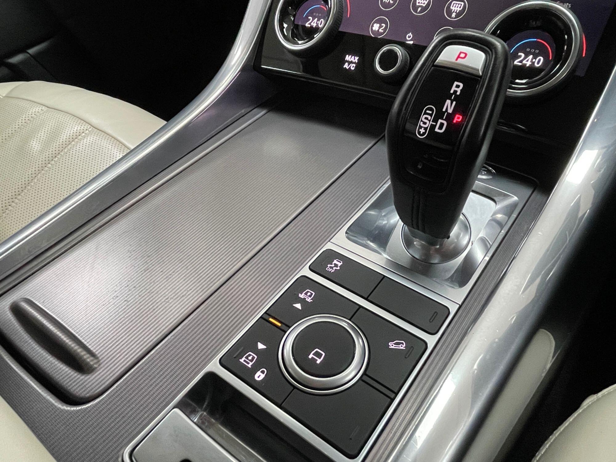 Land Rover RANGE ROVER SPORT - Image 52