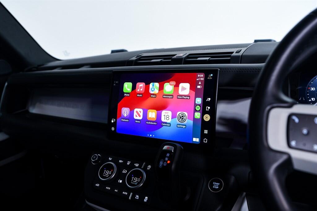 Land Rover Defender 90 - Image 15