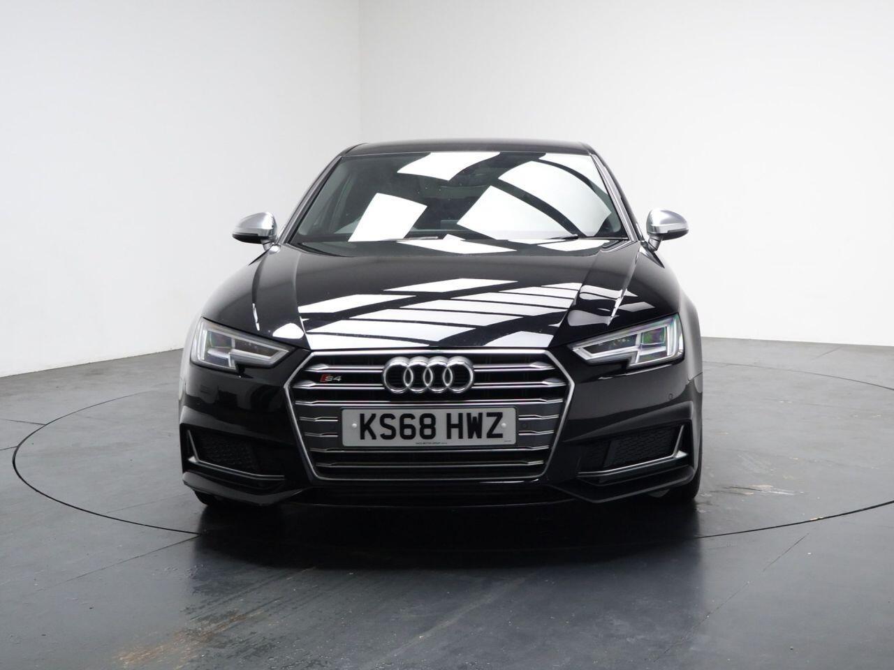 Audi S4 - Image 5
