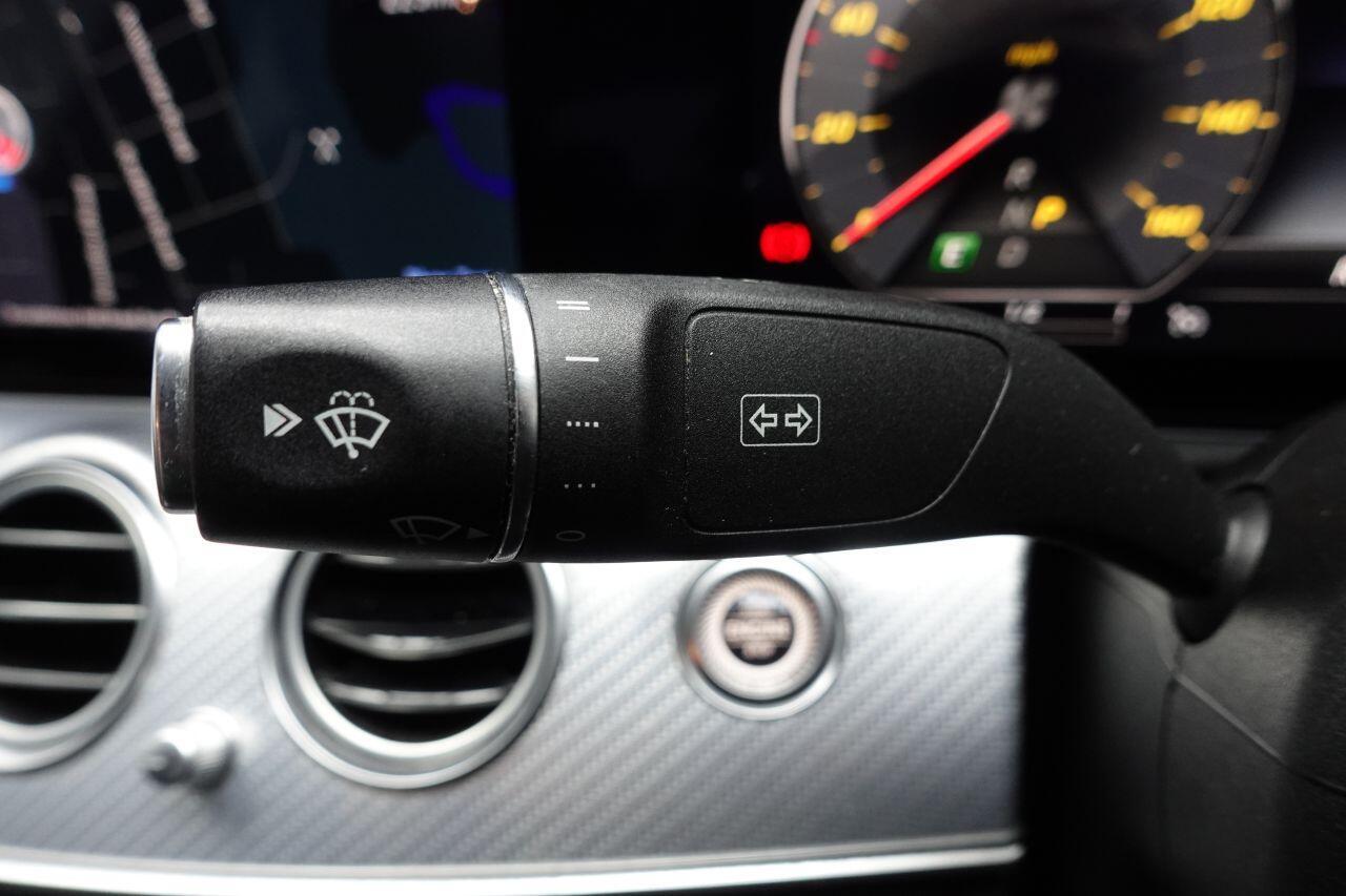 Mercedes-benz E-CLASS - Image 21