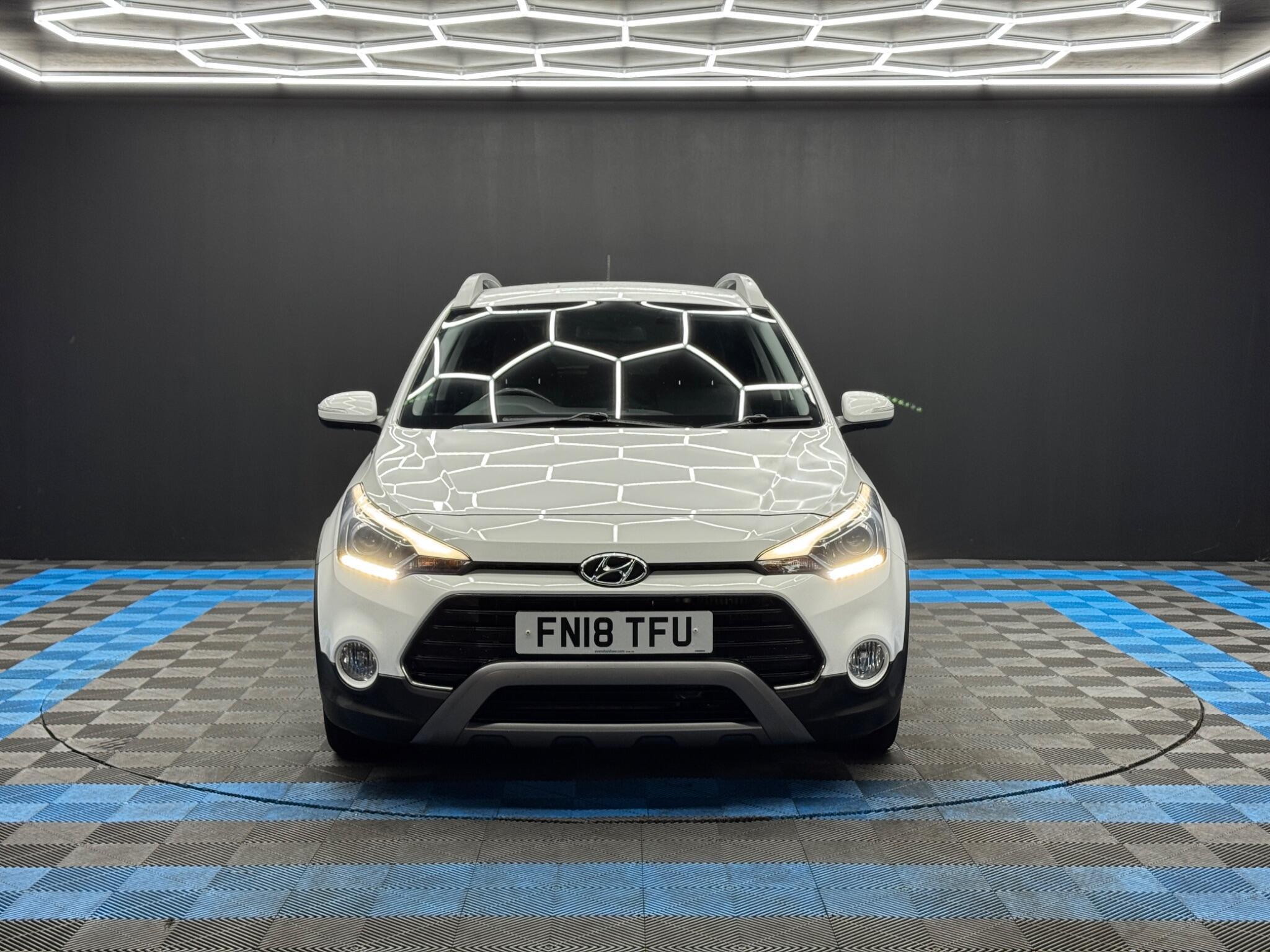 Hyundai i20 - Image 2