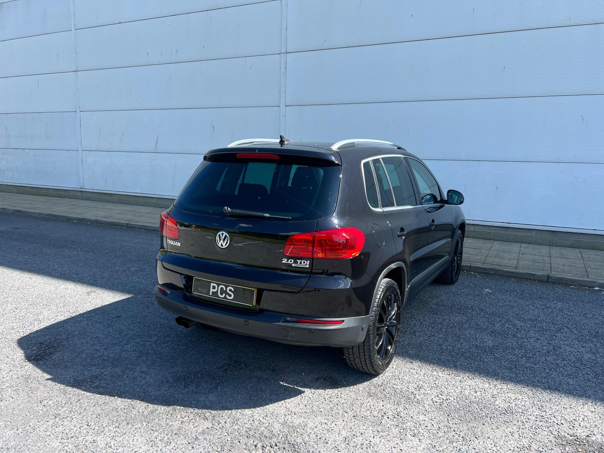 Volkswagen Tiguan - Image 12