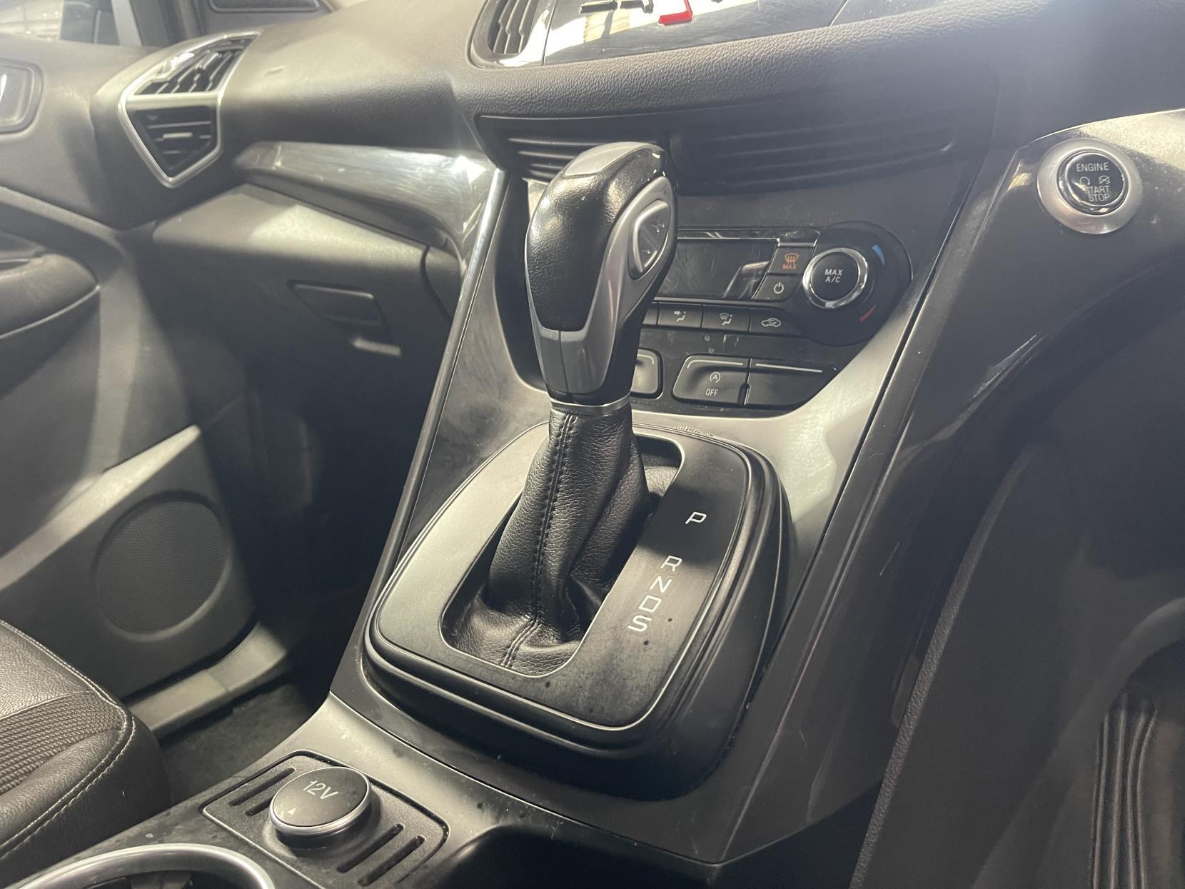 Ford Kuga - Image 15