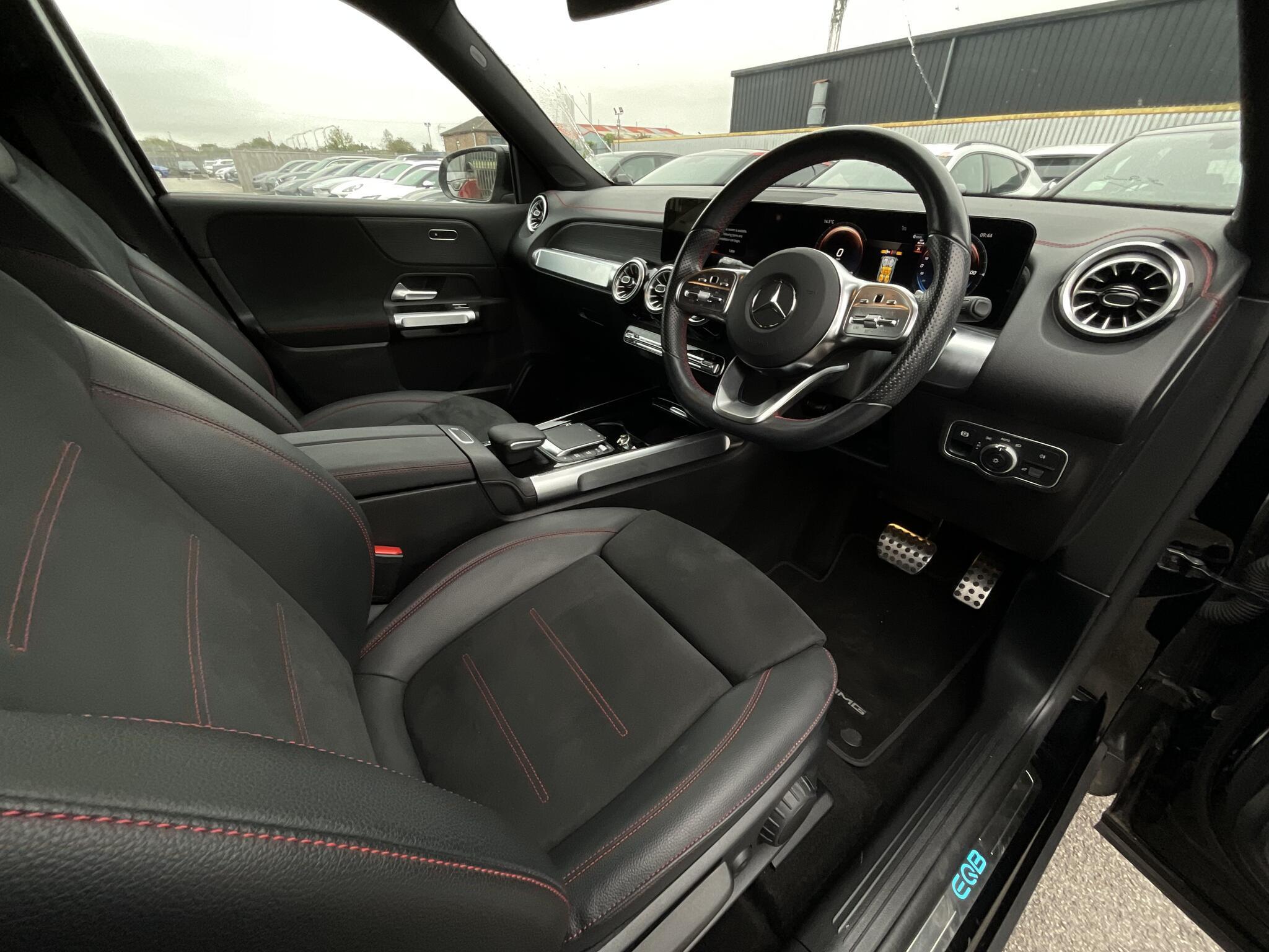 Mercedes Eqb - Image 7