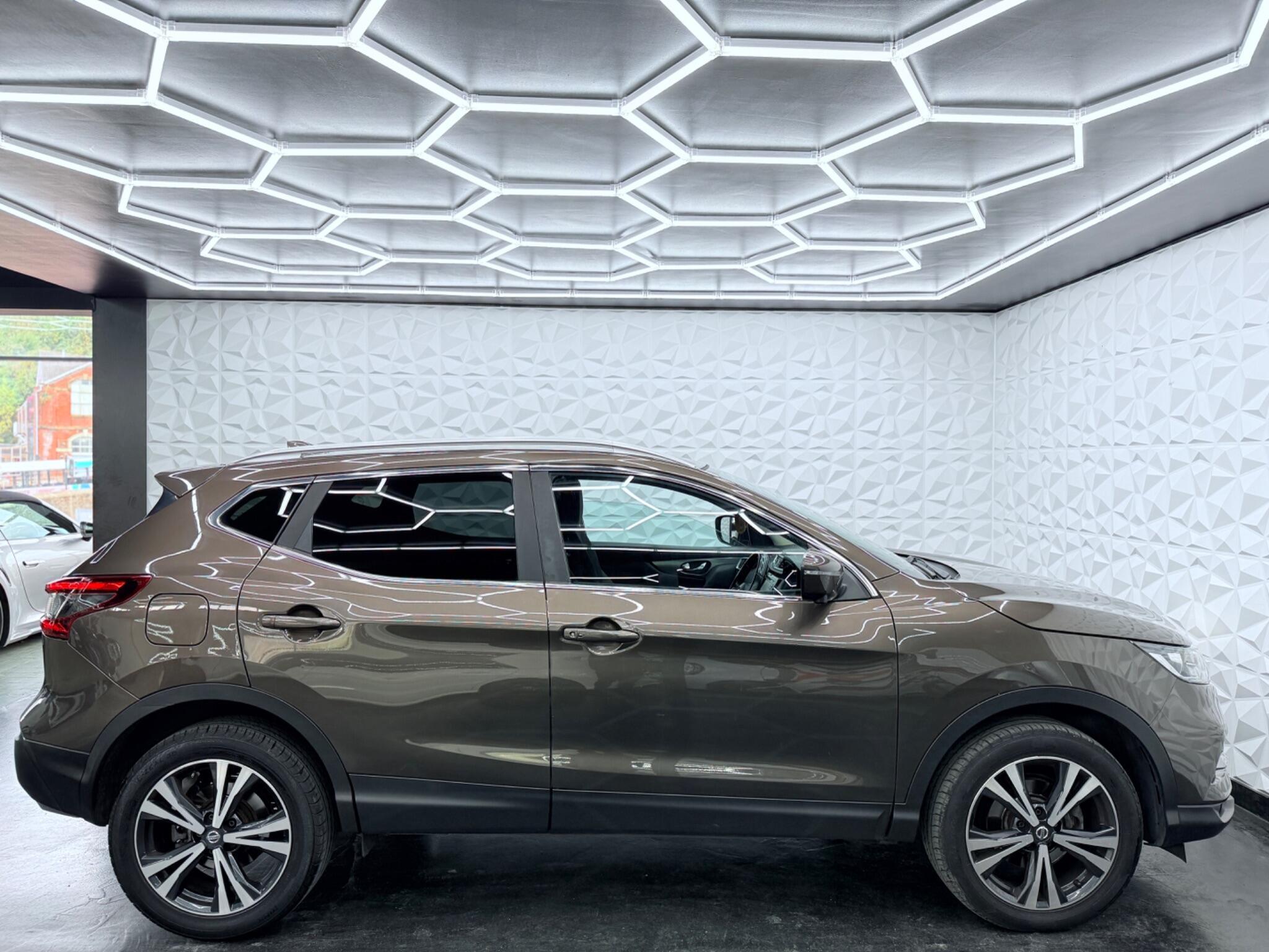 Nissan Qashqai - Image 12