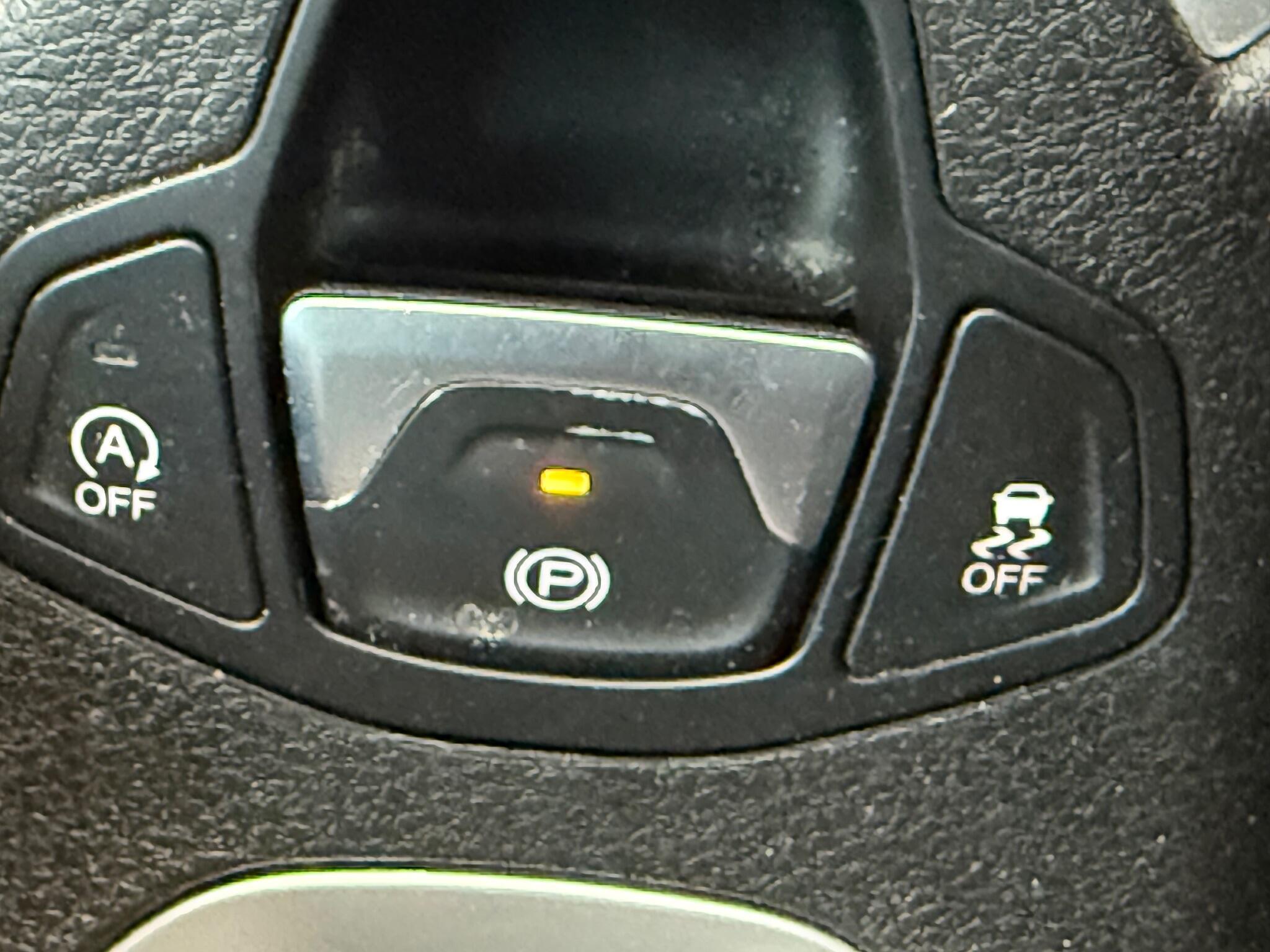 Jeep Renegade - Image 34