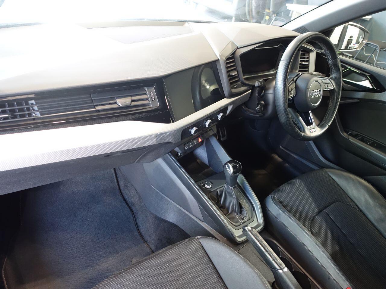 Audi A1 - Image 11