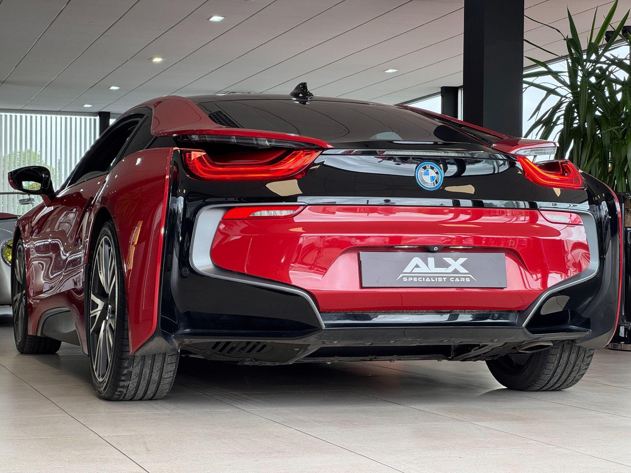 BMW i8 - Image 18