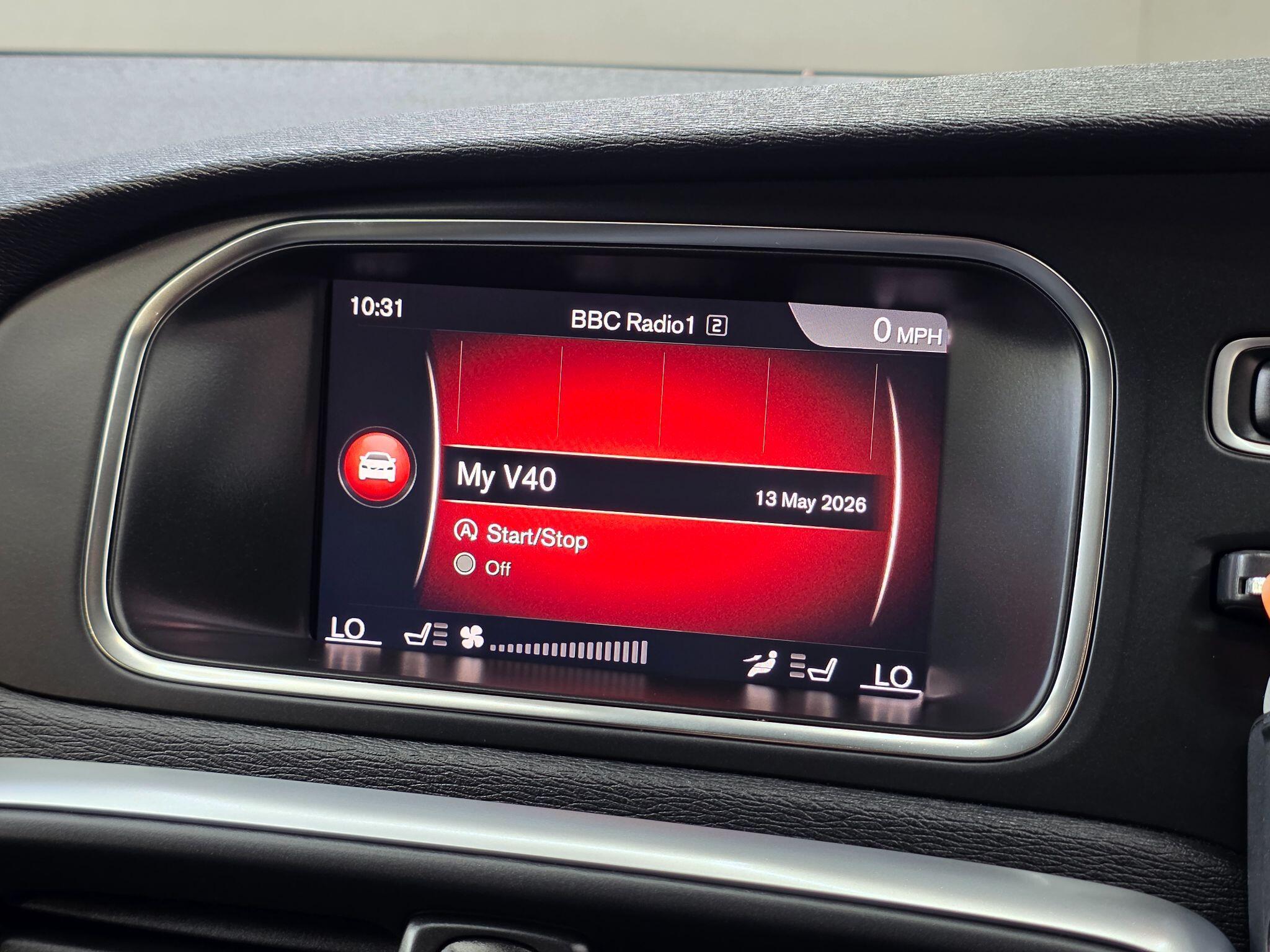 Volvo V40 - Image 19