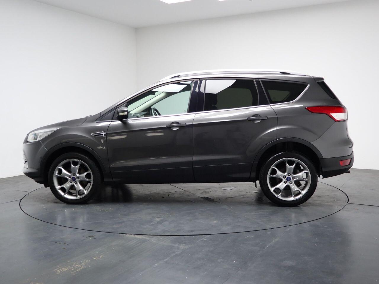 Ford Kuga - Image 8