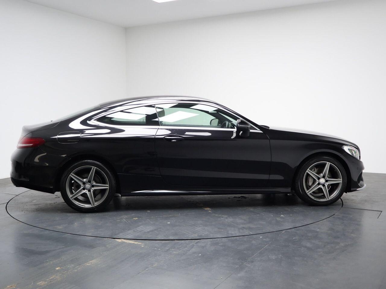 Mercedes-benz C-CLASS - Image 14